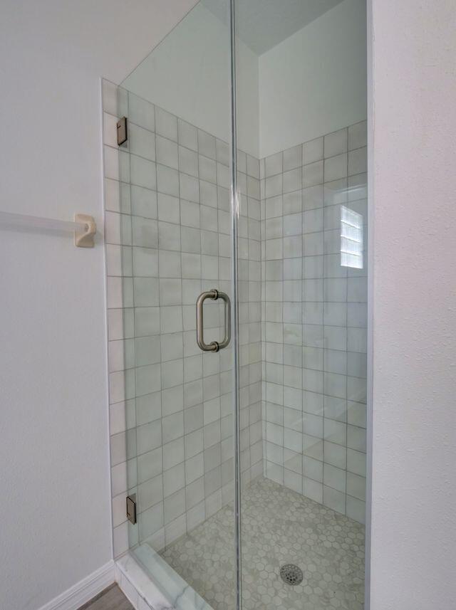 9013 Heathland master shower