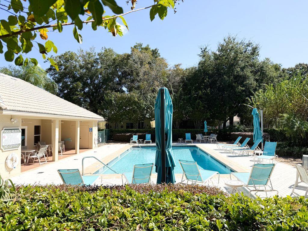 9013 Heathland pool