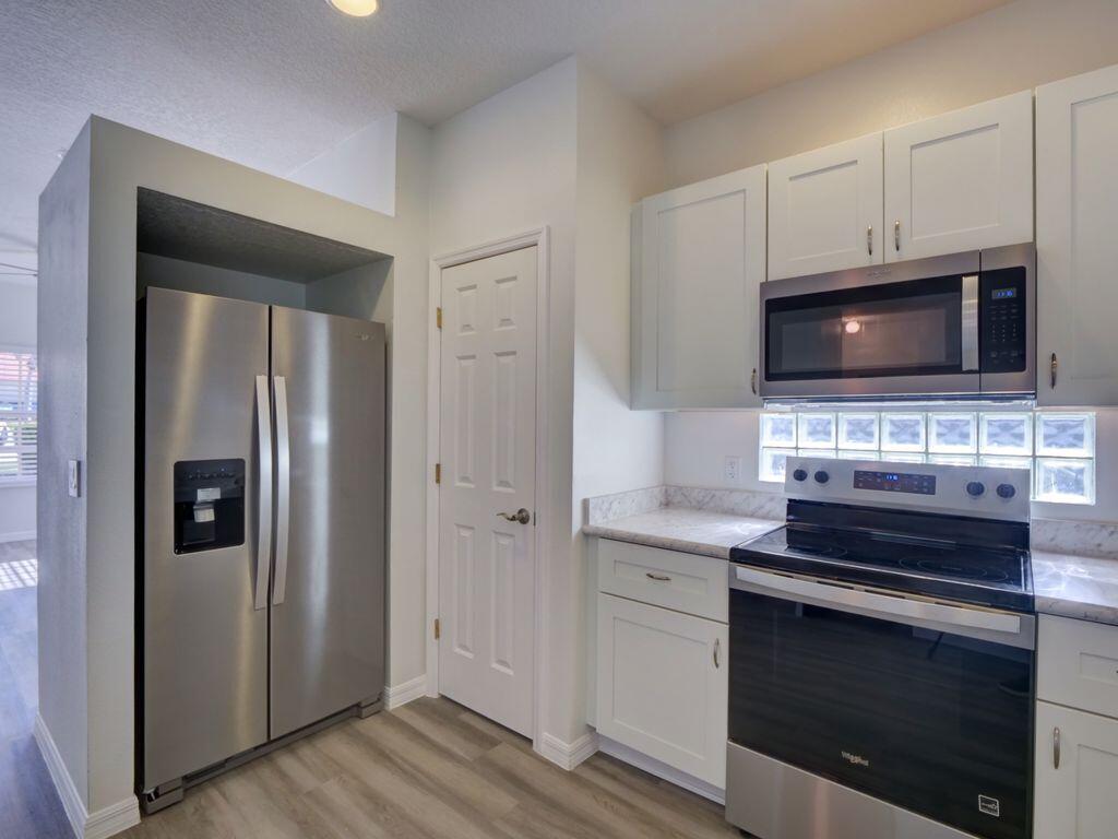 9013 Heathland new appliances