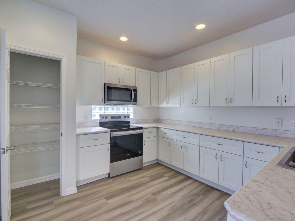 9013 Heathland kitchen