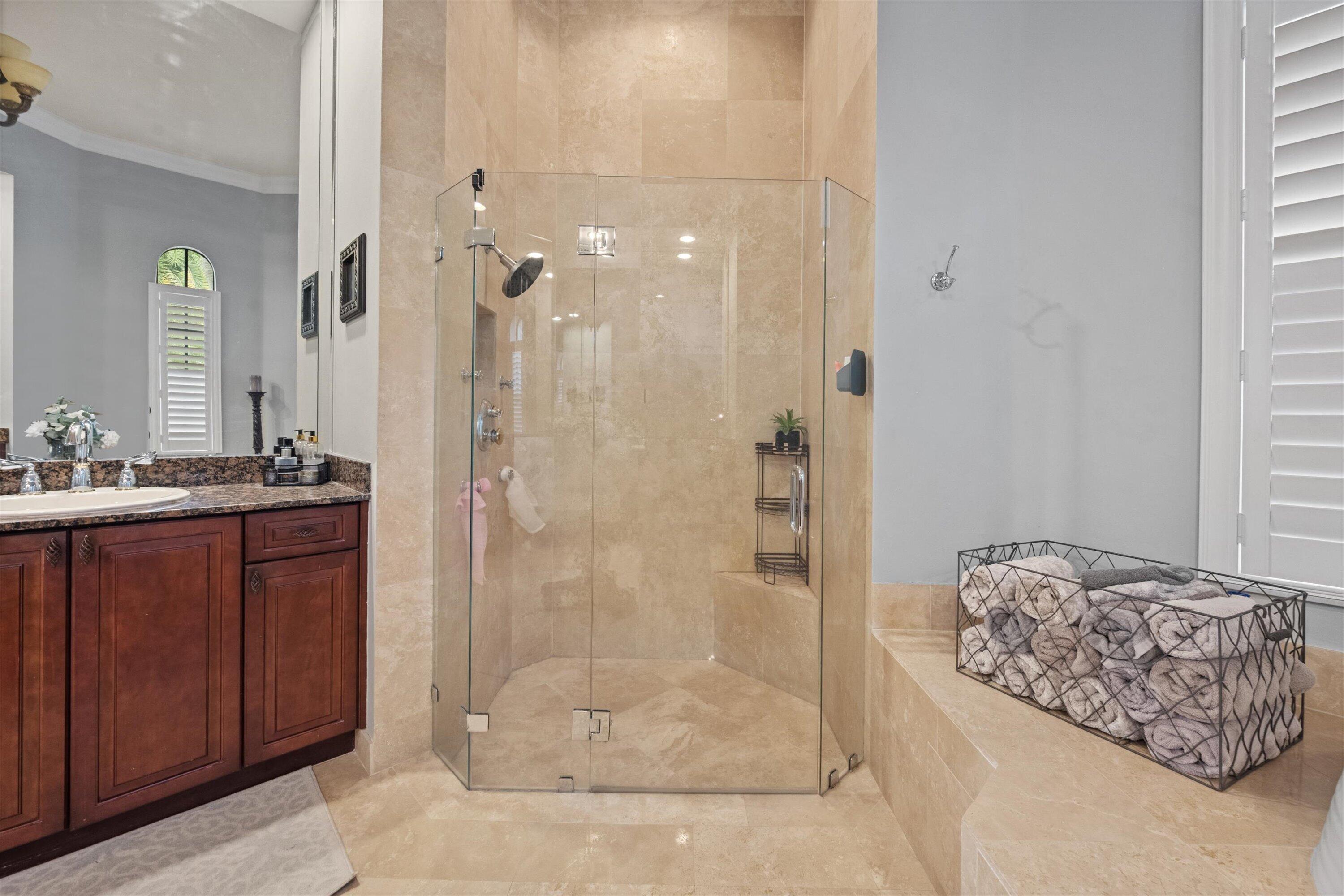 Frameless Shower Primary