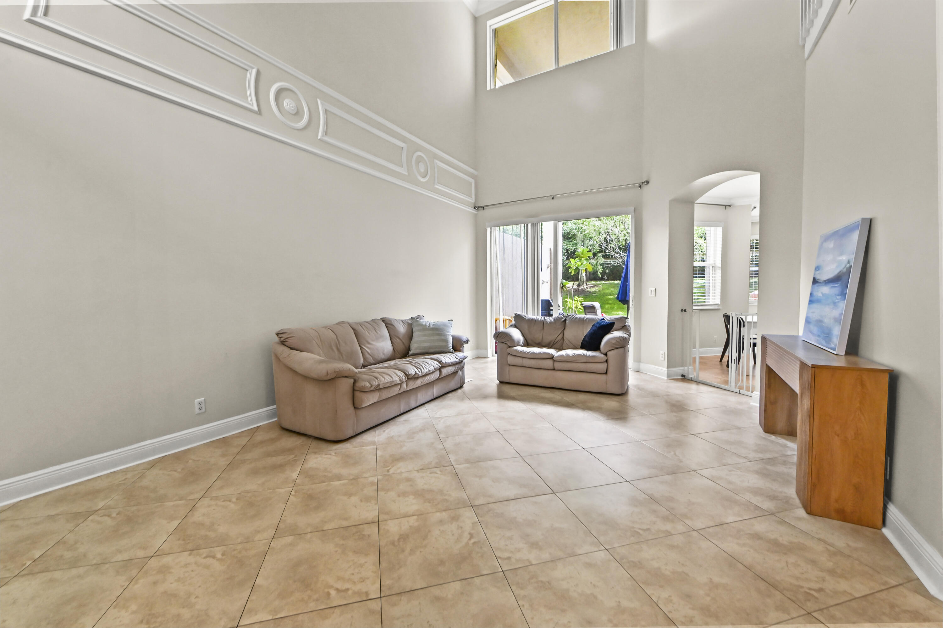 06 Living room 02