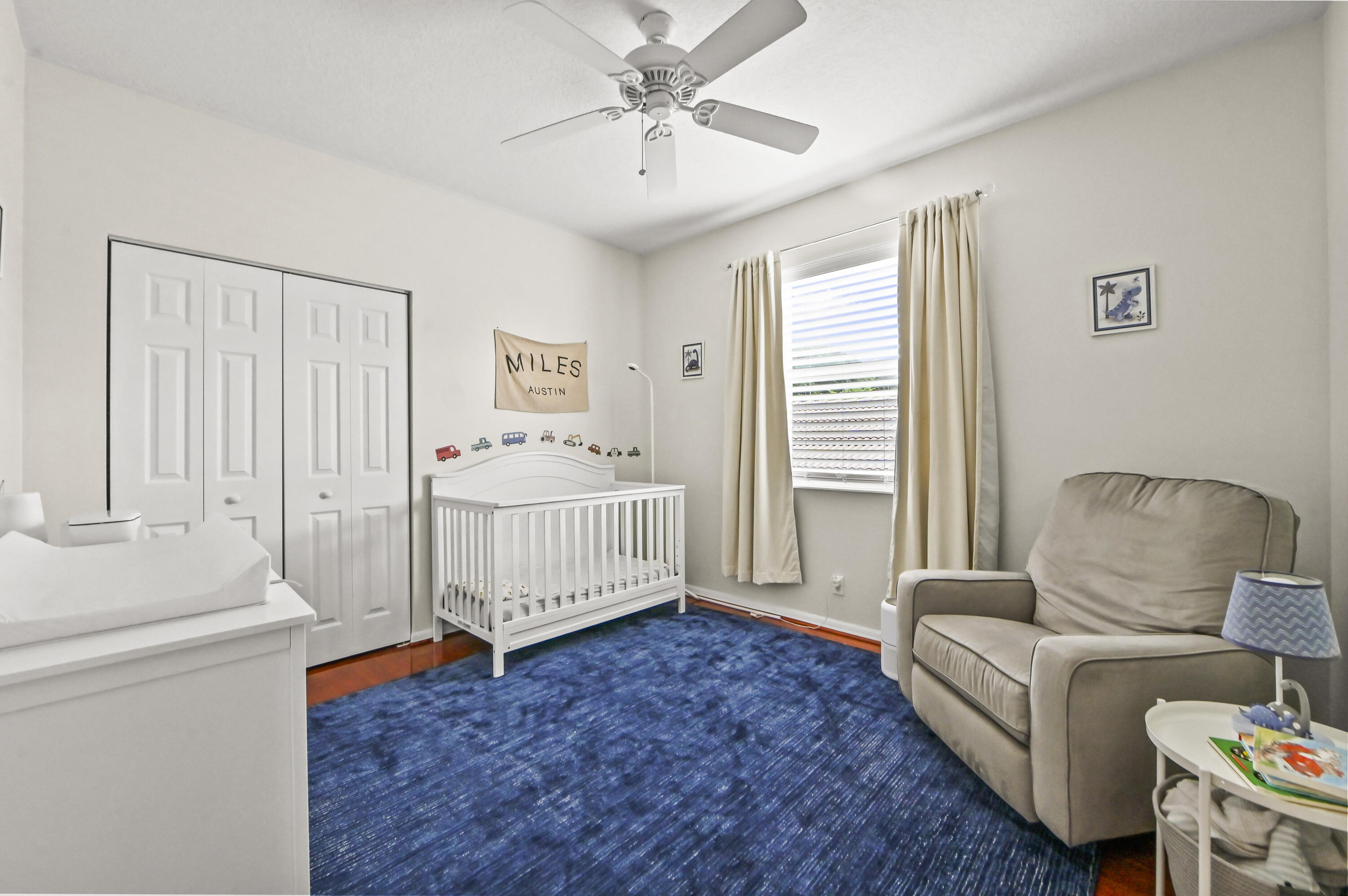 26 Kid room01