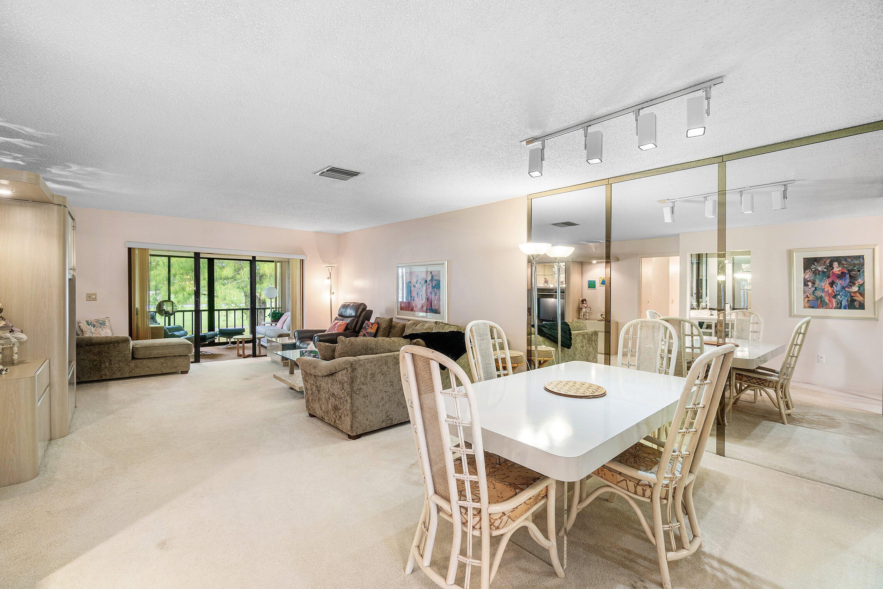 011-8320CasaDelLago-D-BocaRaton-FL-33433