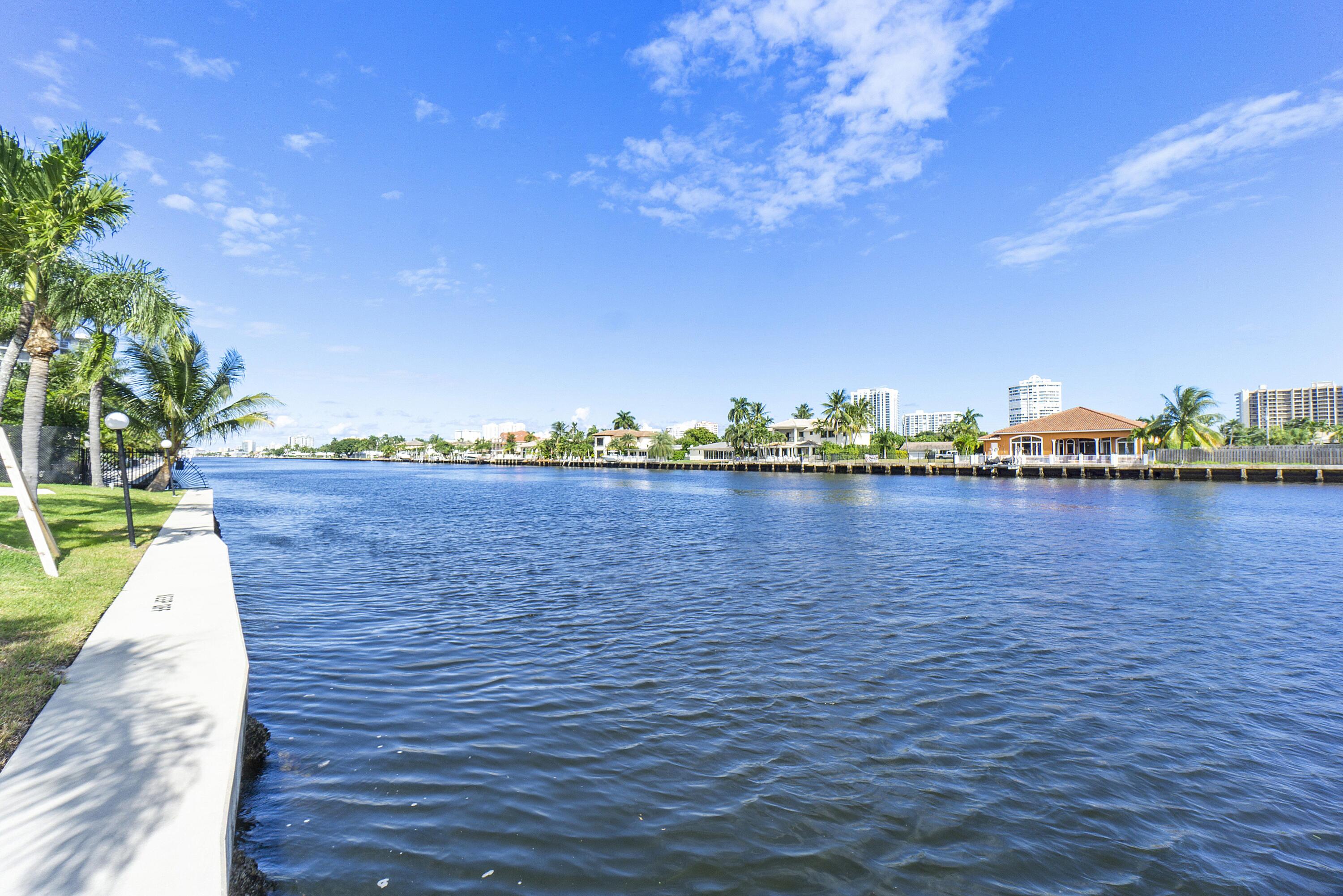6375 Bay Club Dr Apt3_01