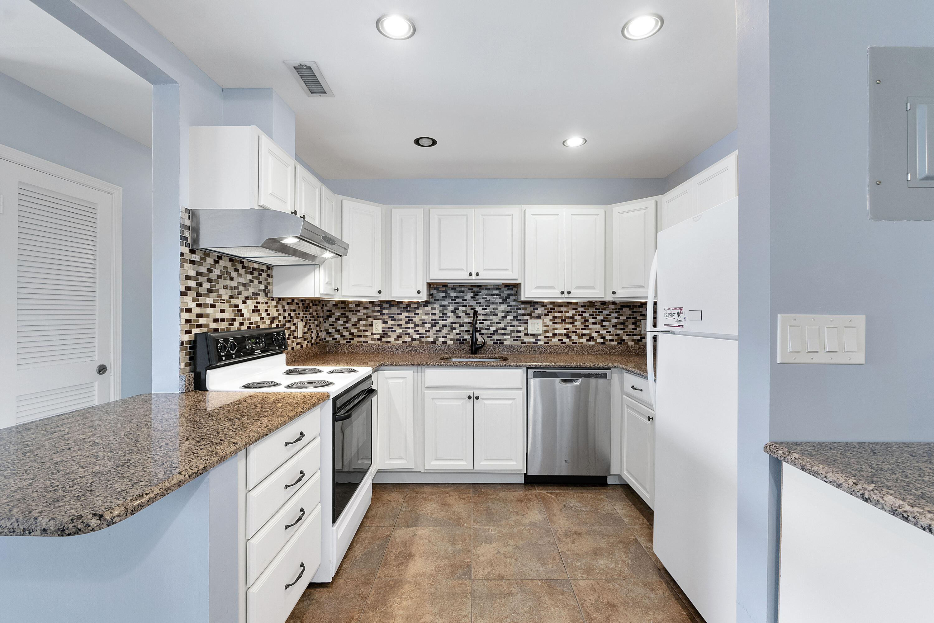 6253 Bay Club Dr unit 3_014 6253 Bay Club Dr unit 3_014