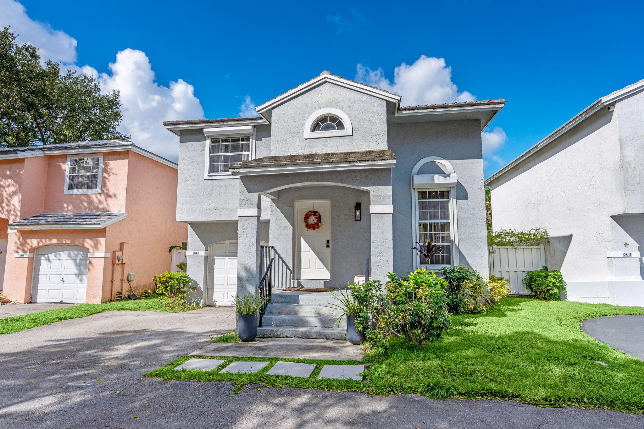 3-web-or-mls-A7401827