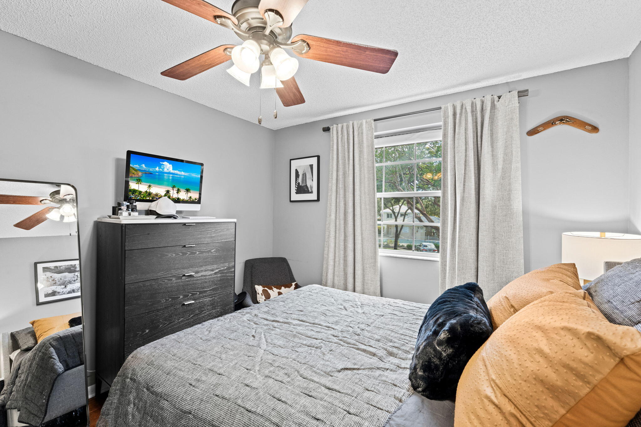30-web-or-mls-A7401880