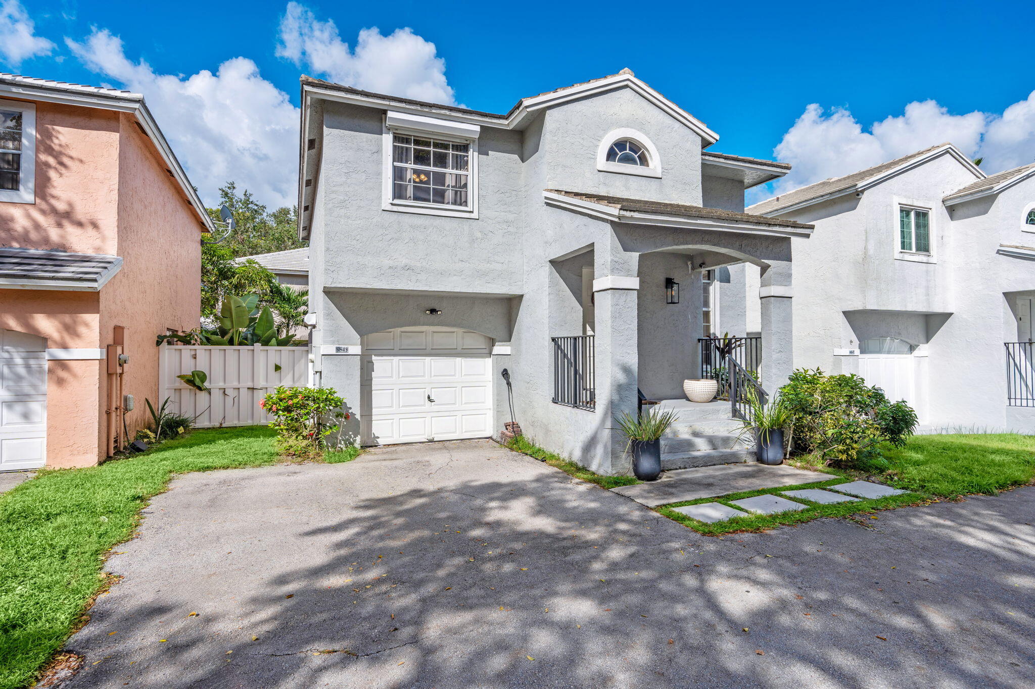 2-web-or-mls-A7401825