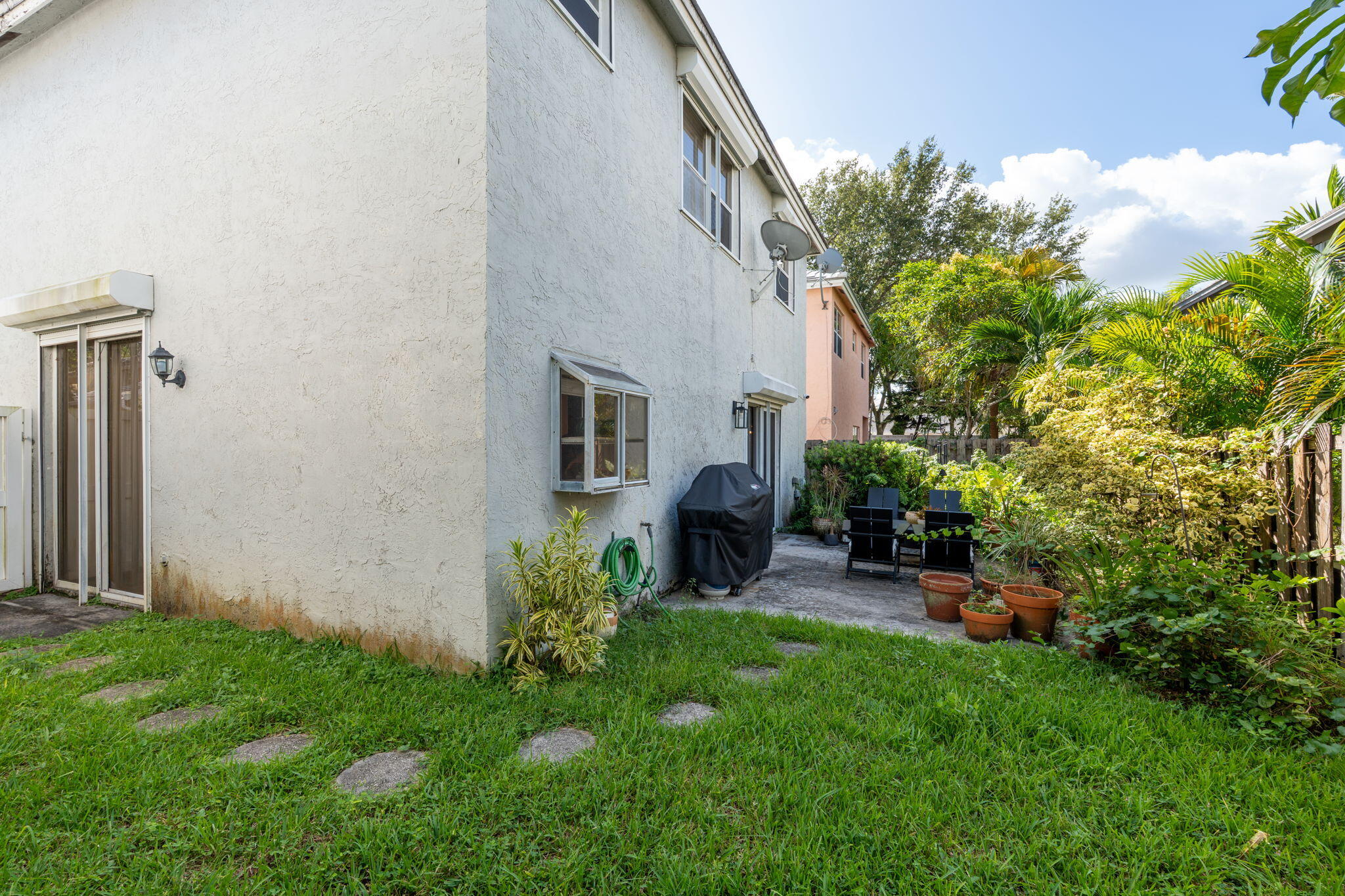 43-web-or-mls-A7401837