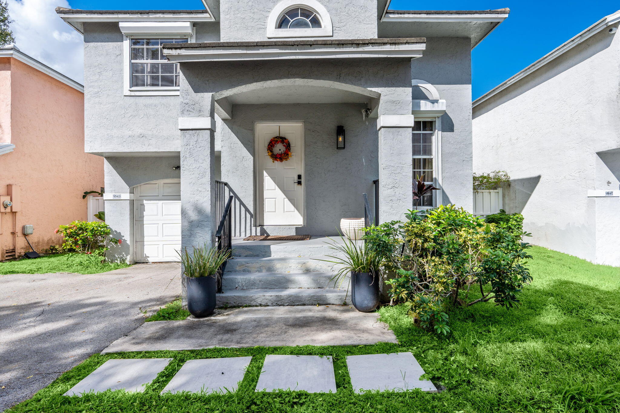 4-web-or-mls-A7401824