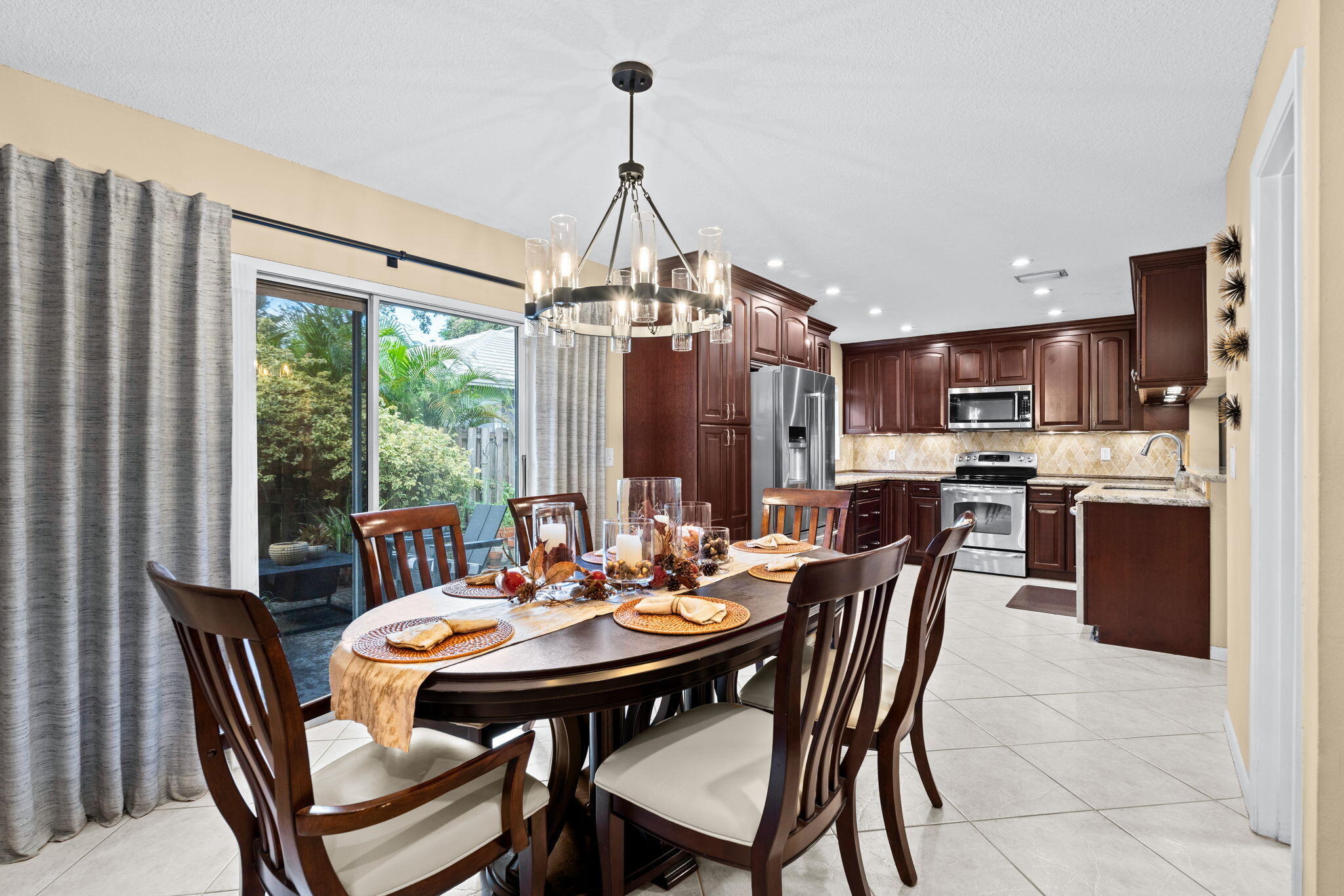 24-web-or-mls-A7401946