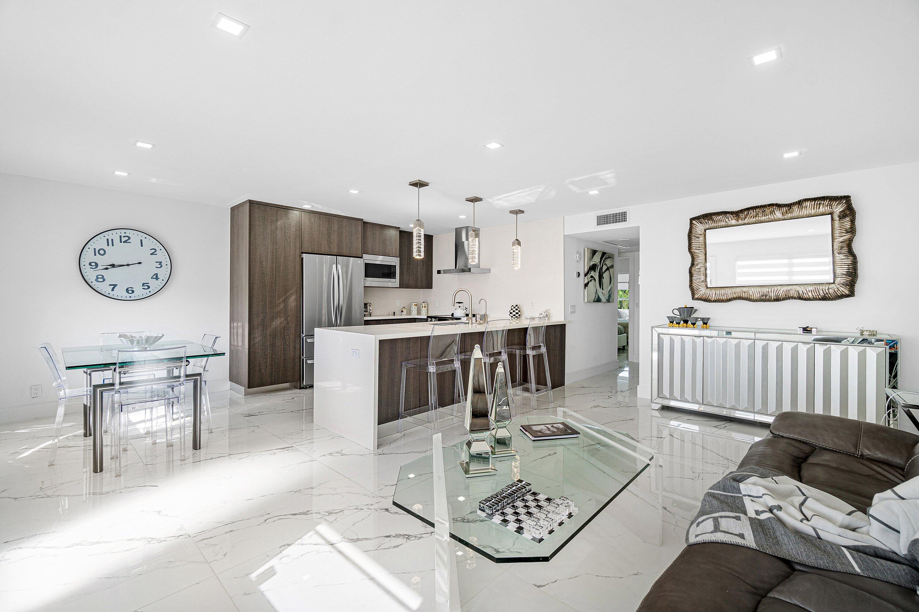 005-4017NewcastleA-BocaRaton-FL-33434-SM