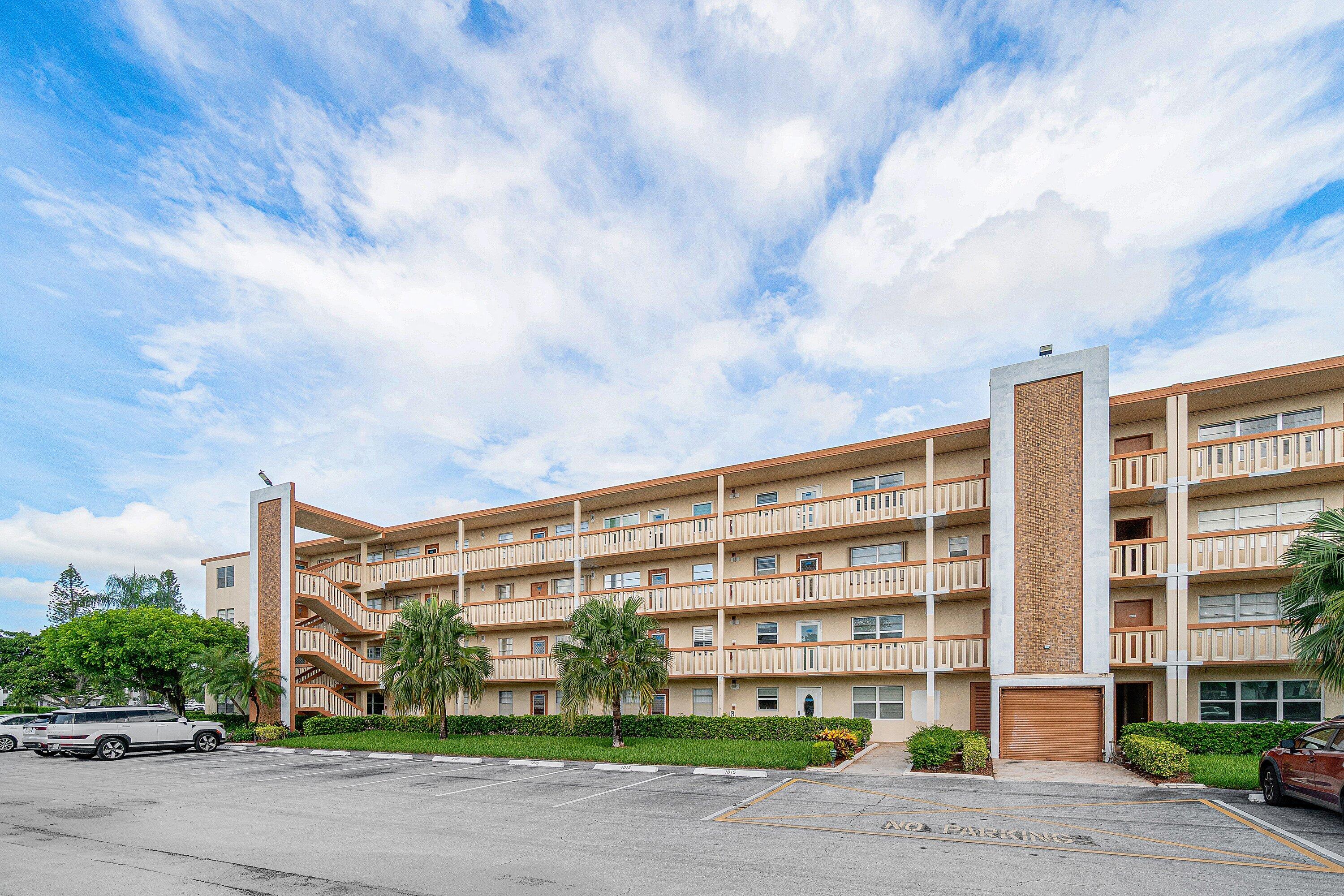 003-4017NewcastleA-BocaRaton-FL-33434-SM