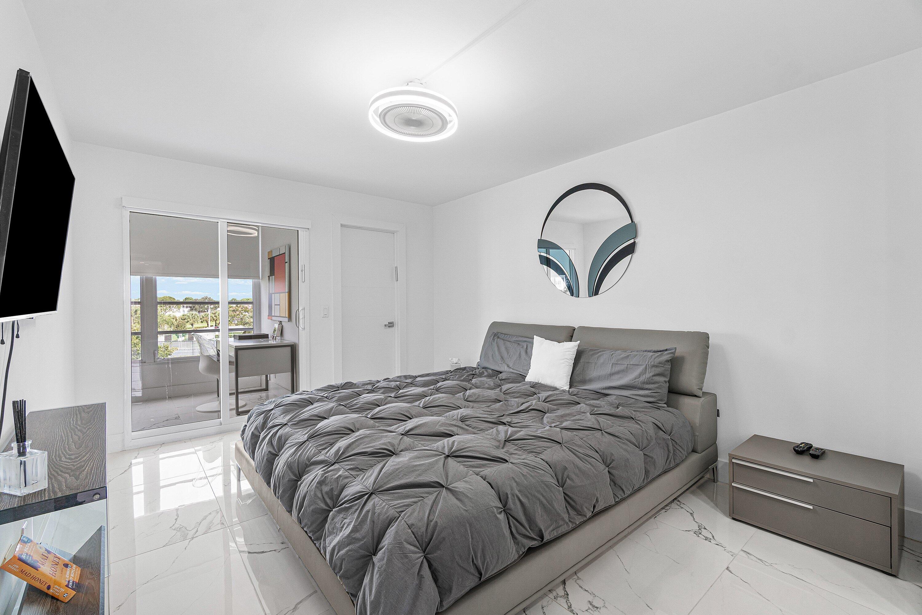 022-4017NewcastleA-BocaRaton-FL-33434-SM
