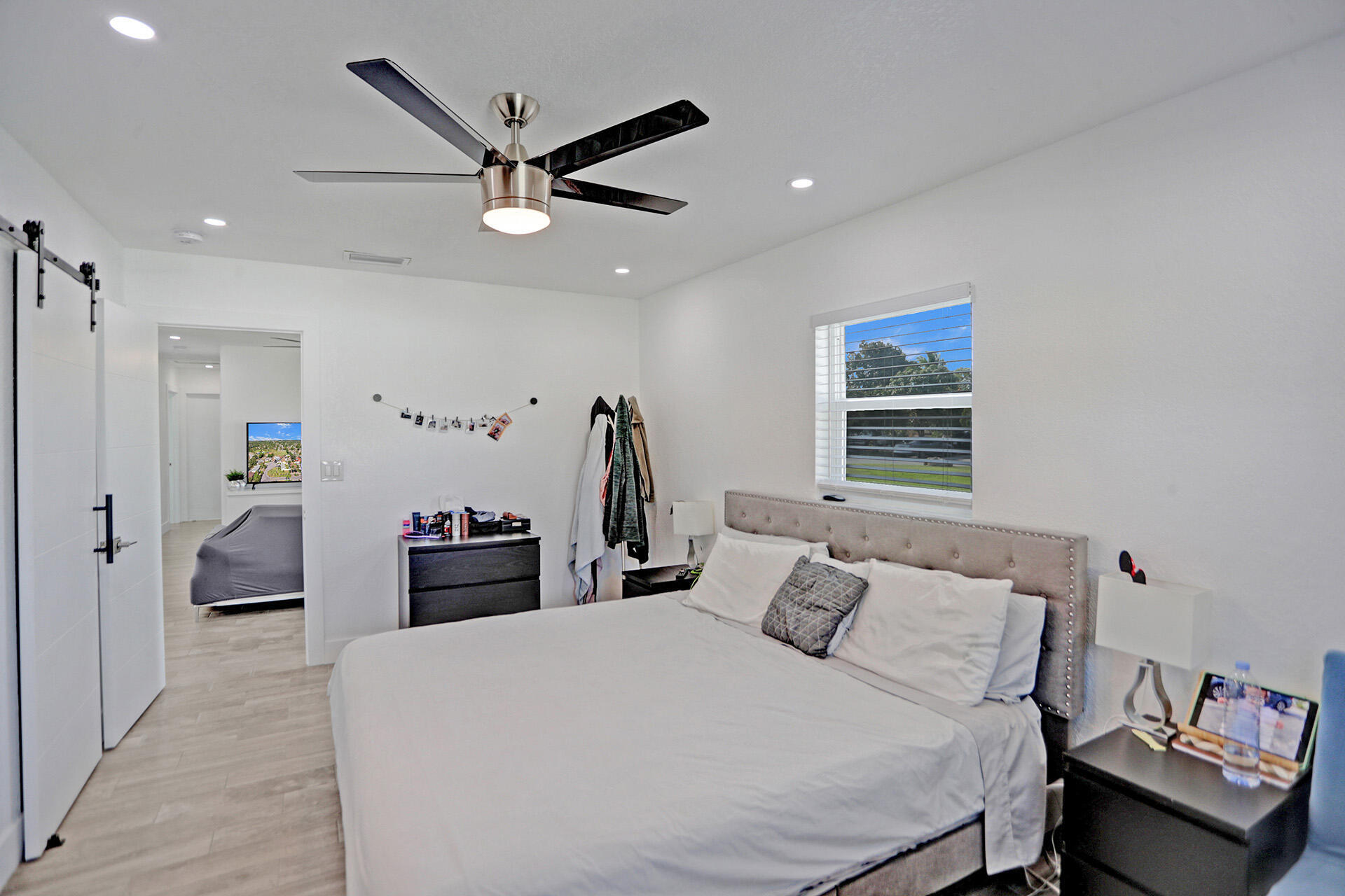21 - primary bedroom