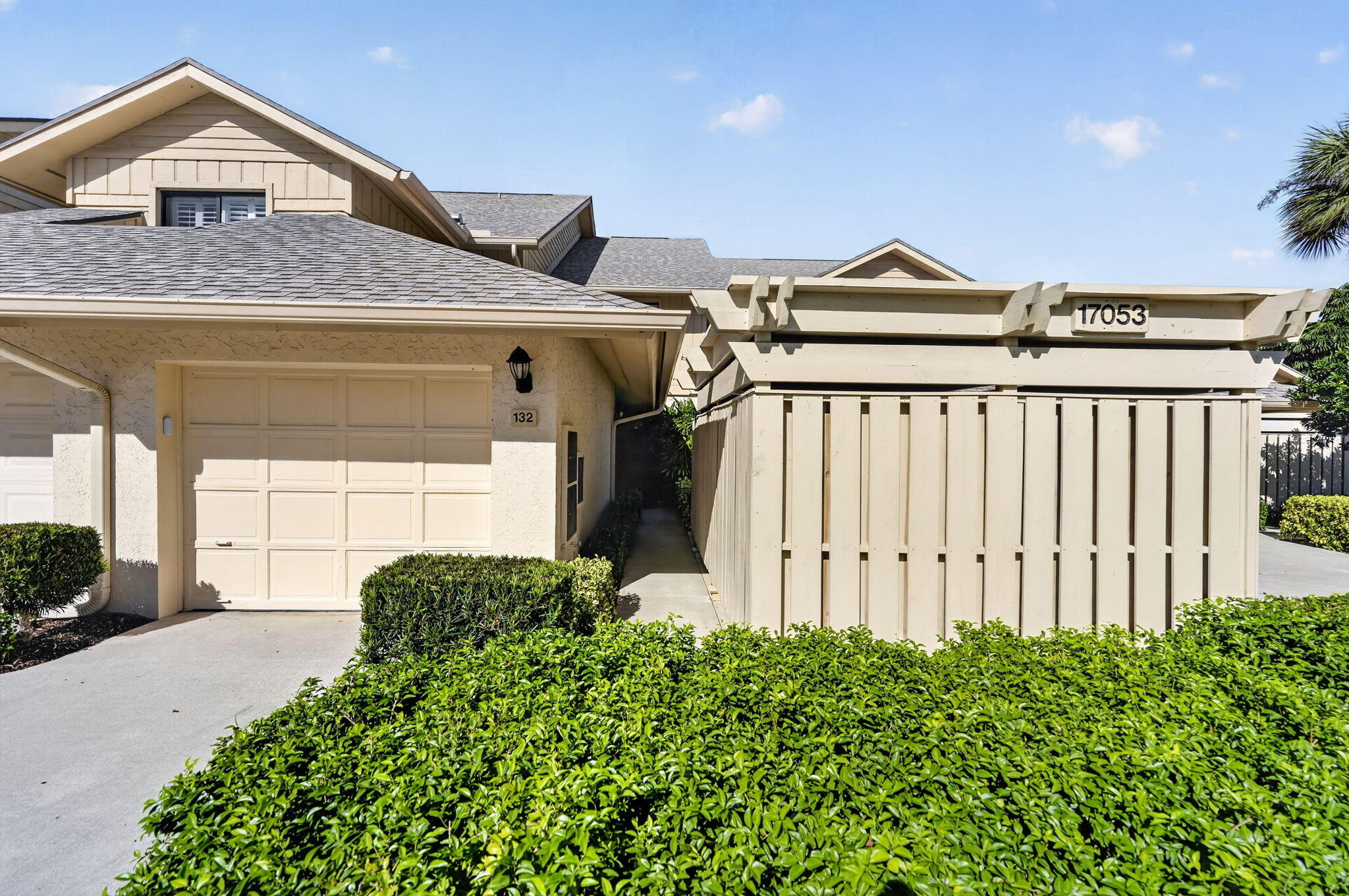 3-web-or-mls-_MLP1100 3-web-or-mls-_MLP1100
