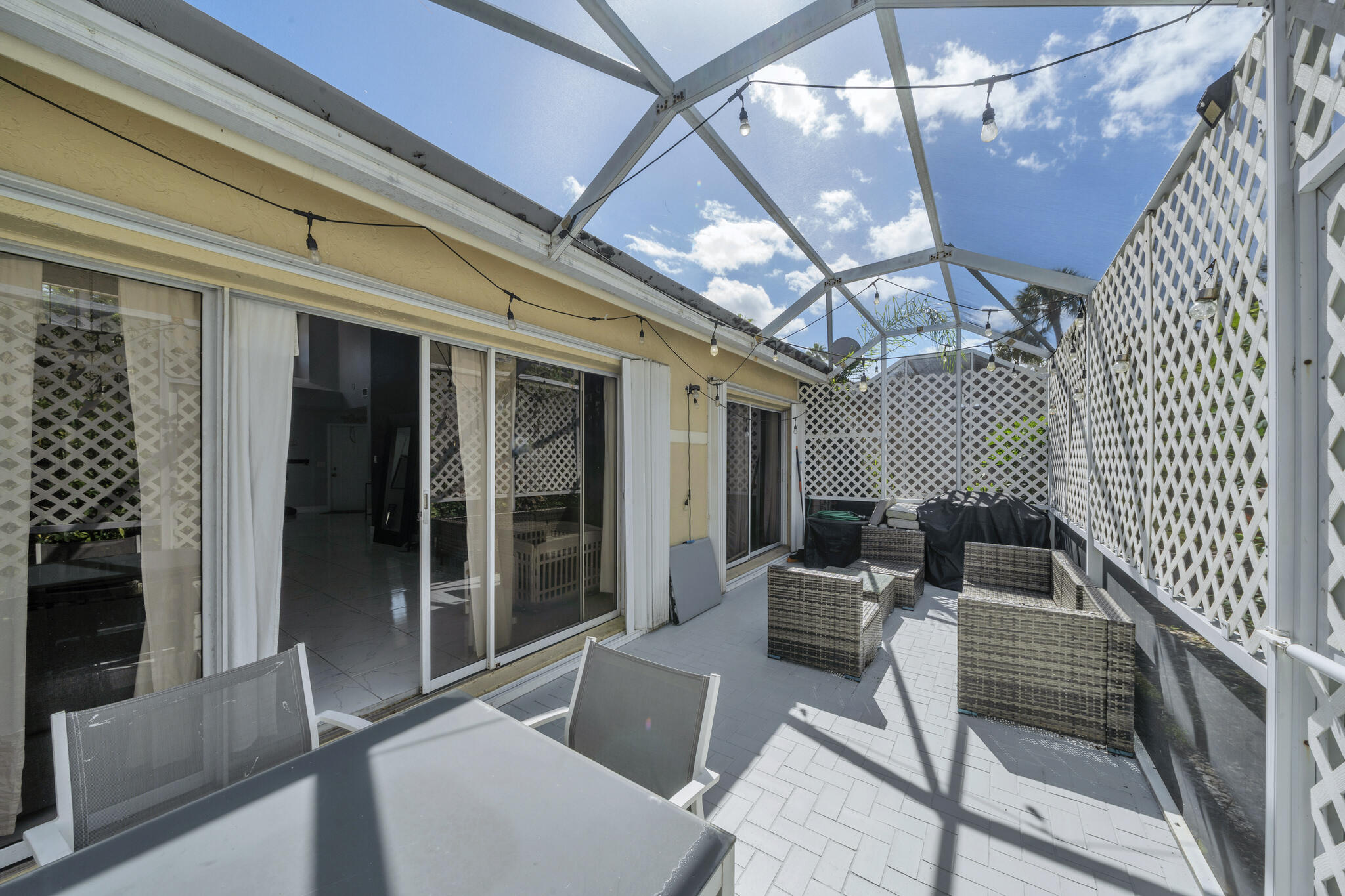 7 Porch (2)