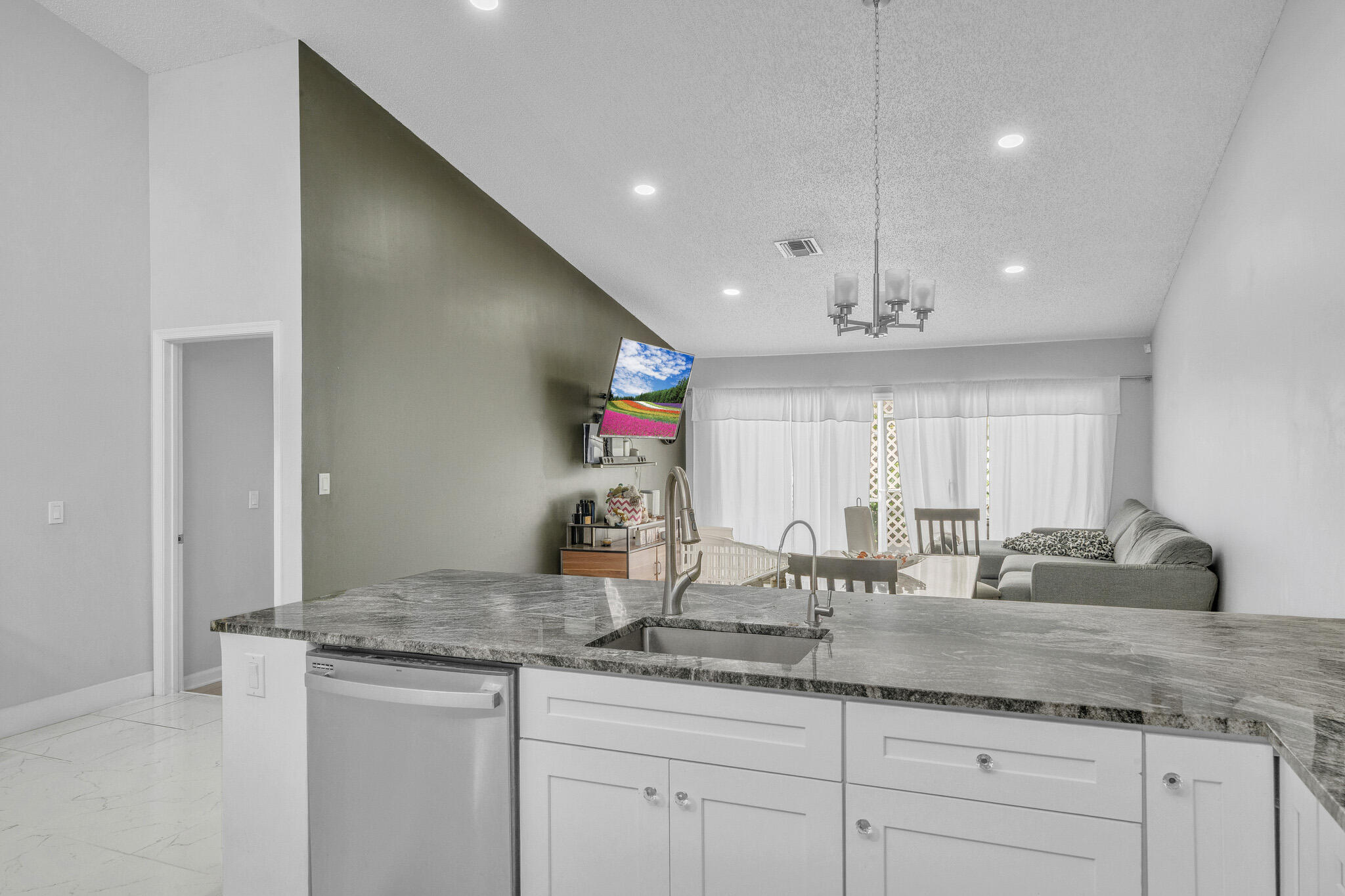 4 Kitchen (3)