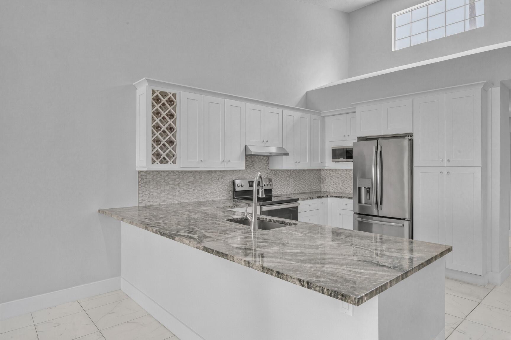 4 Kitchen (1)