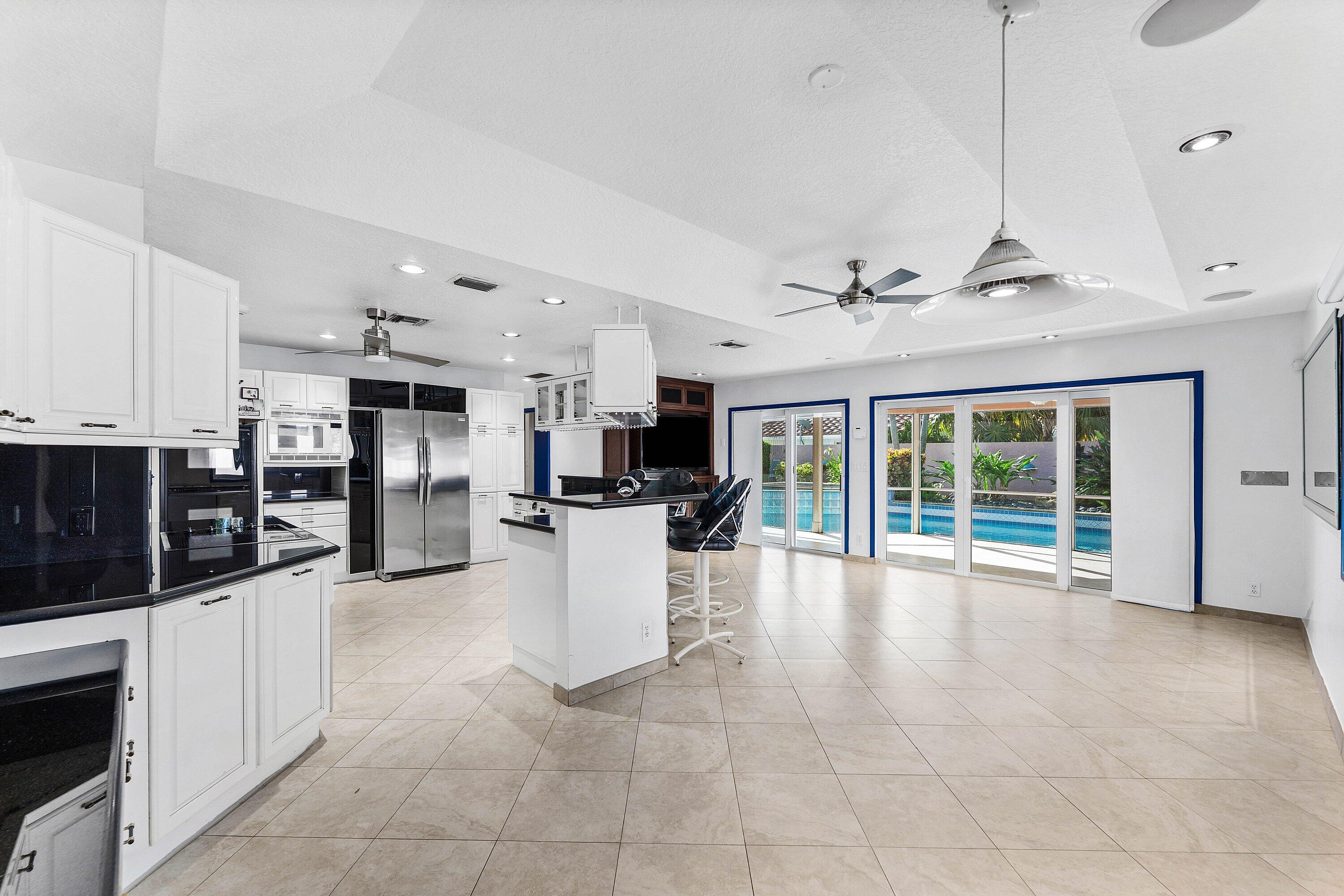 011-1115Southeast14thAvenue-DeerfieldBea 011-1115Southeast14thAvenue-DeerfieldBea
