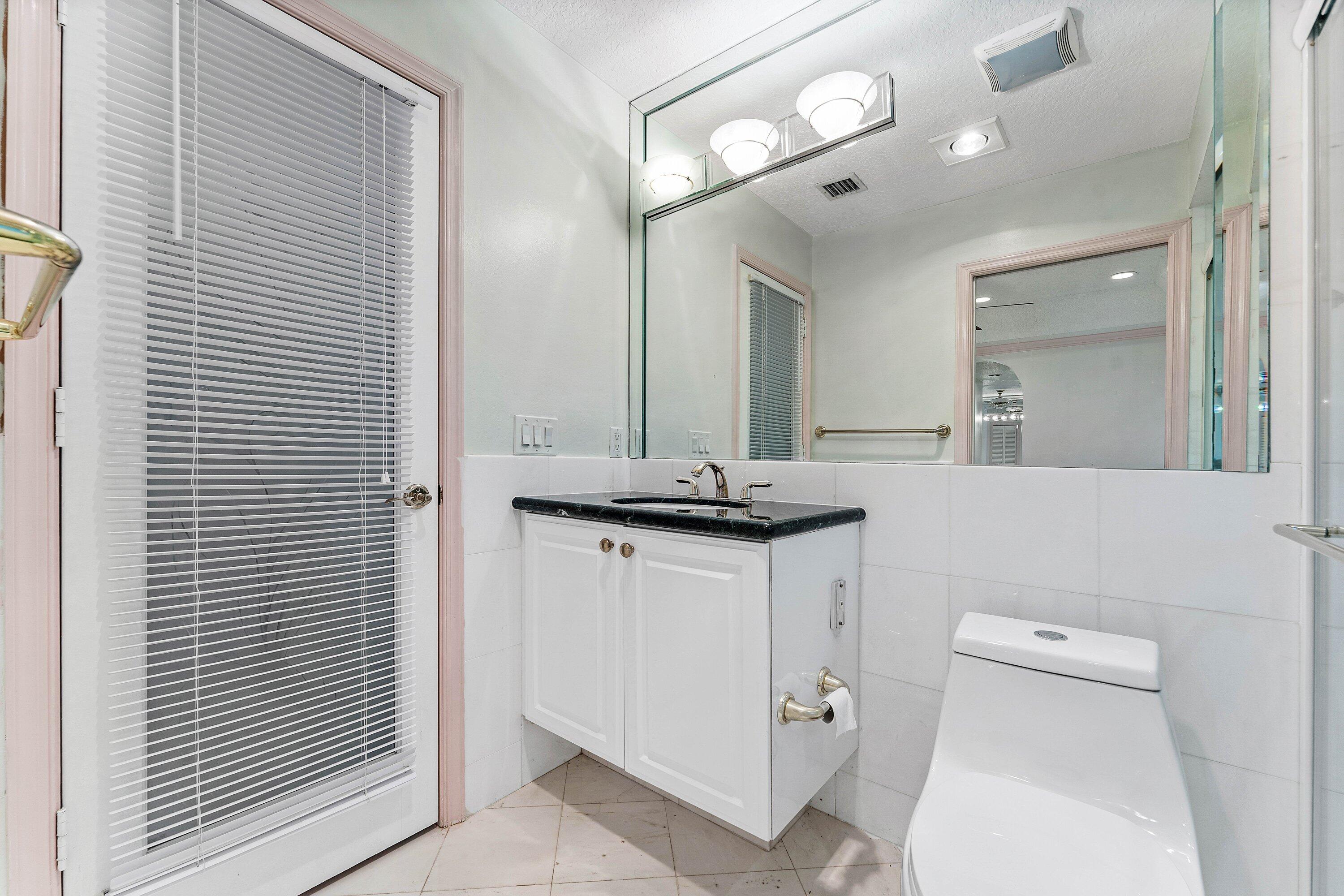 023-1115Southeast14thAvenue-DeerfieldBea