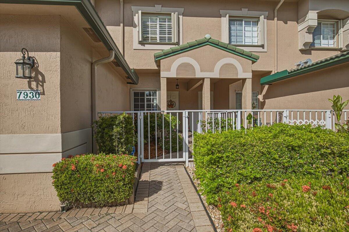 04-Front Home-C