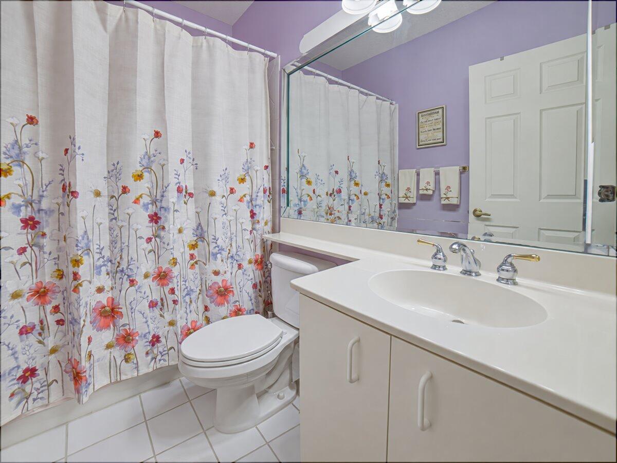 25-Bathroom