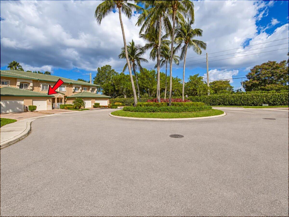 01-Front Home-Roundabout