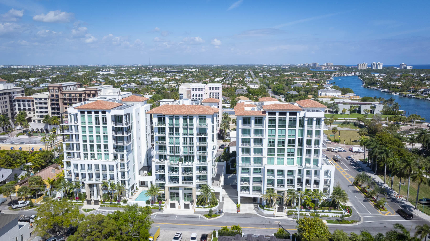 LUXURY BOUTIQUE COMPLEX