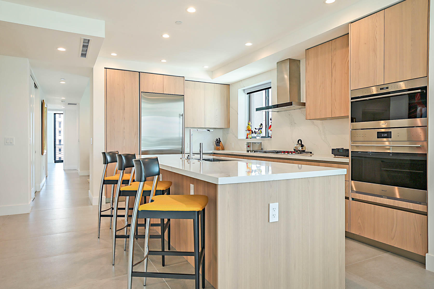 LUXURY KITCHEN WITH MANY UPGRADES LUXURY KITCHEN WITH MANY UPGRADES