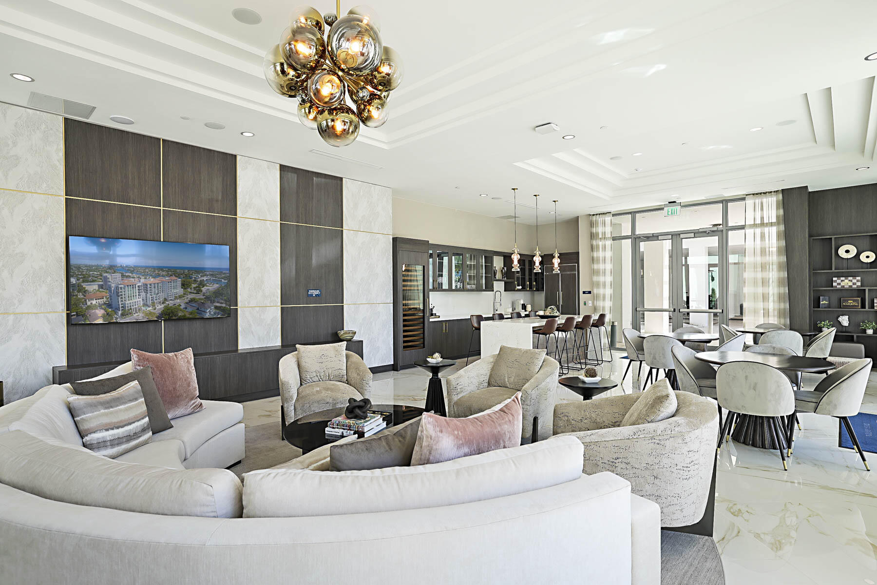 CLUB ROOM