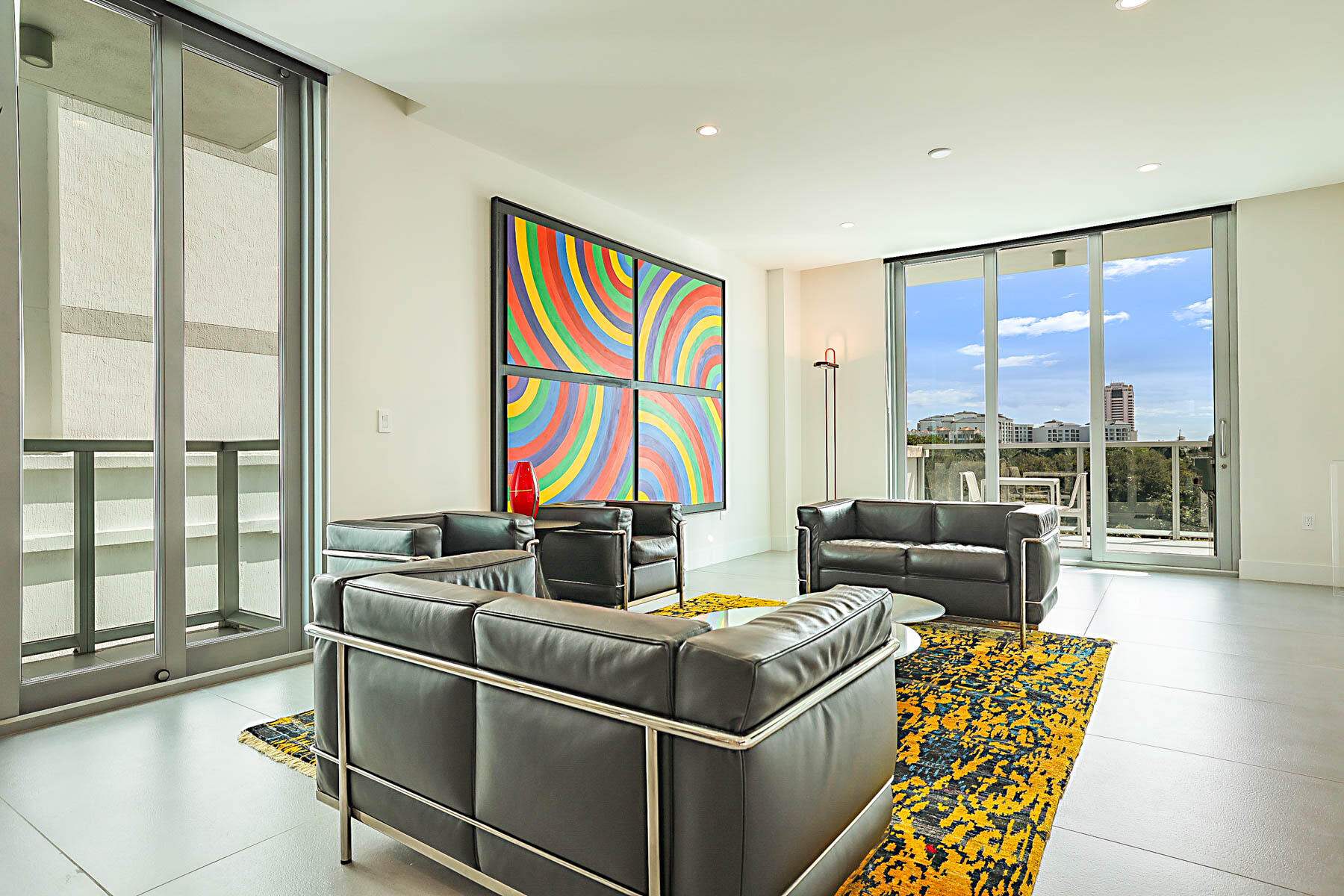 LARGE LIVING SPACE