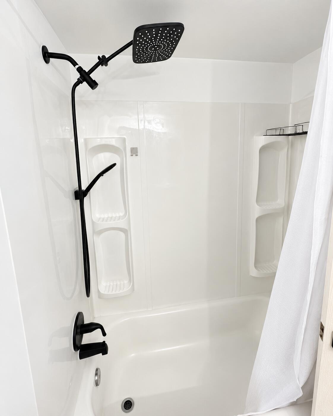 07_Shower_Bathtub