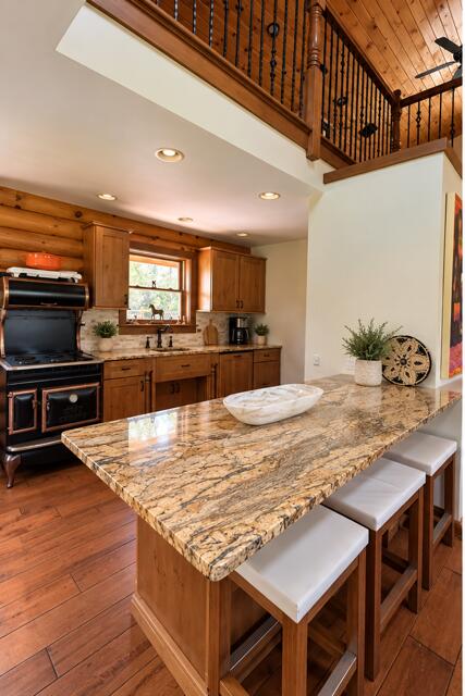 kitchen_island_cleaned