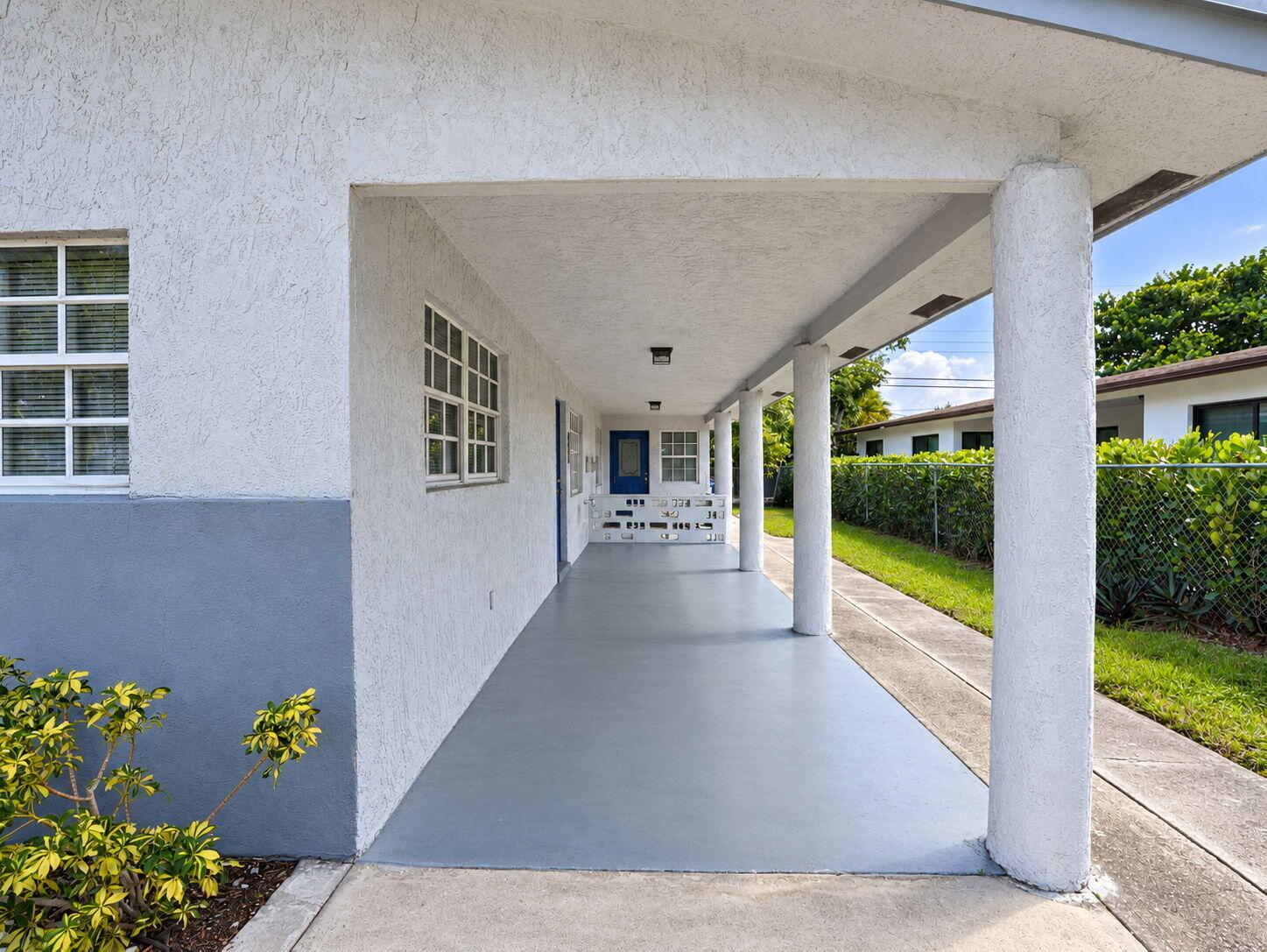 2-web-or-mls-Daniel_904_NE_10th_Ave_02