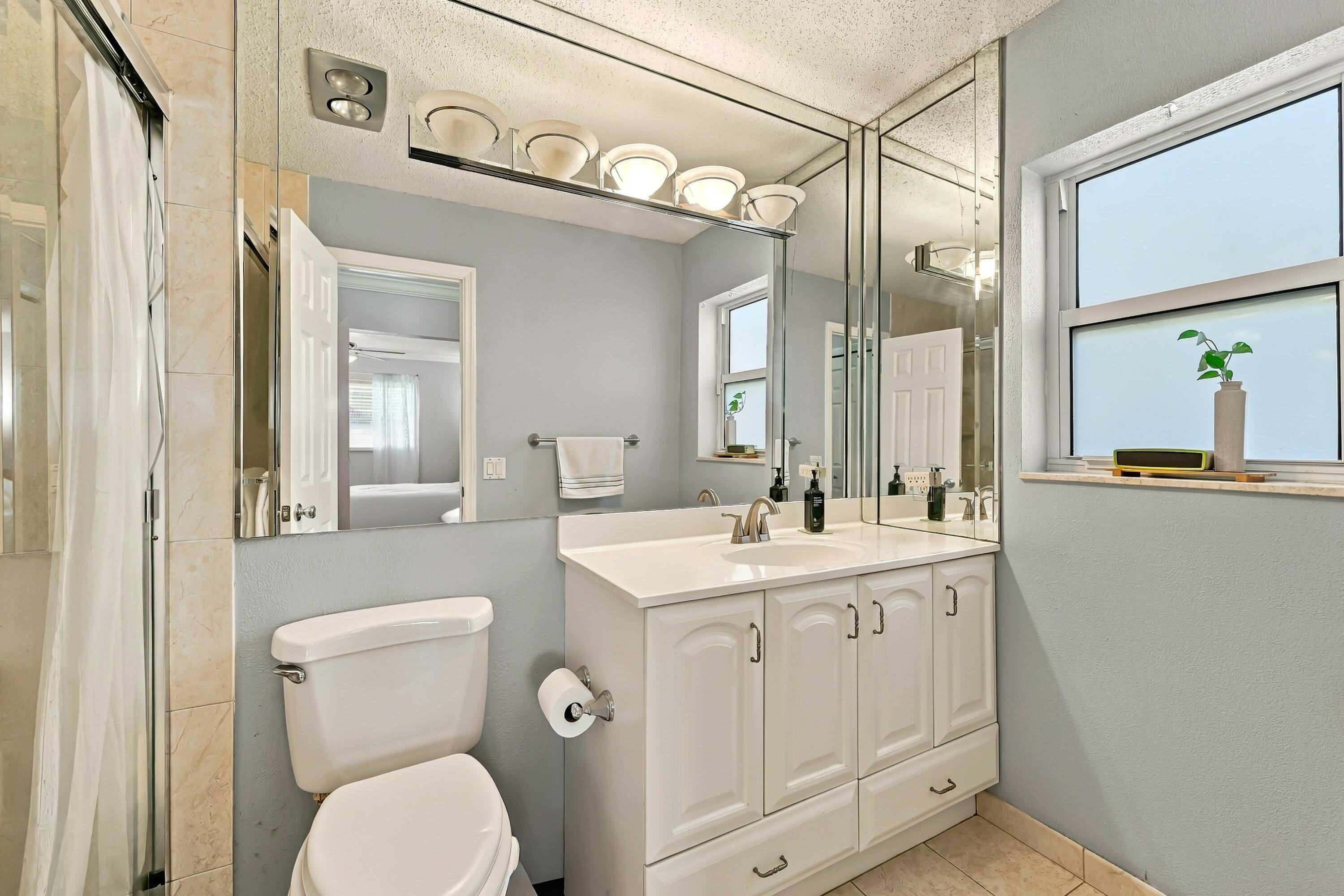 24_primary bathroom
