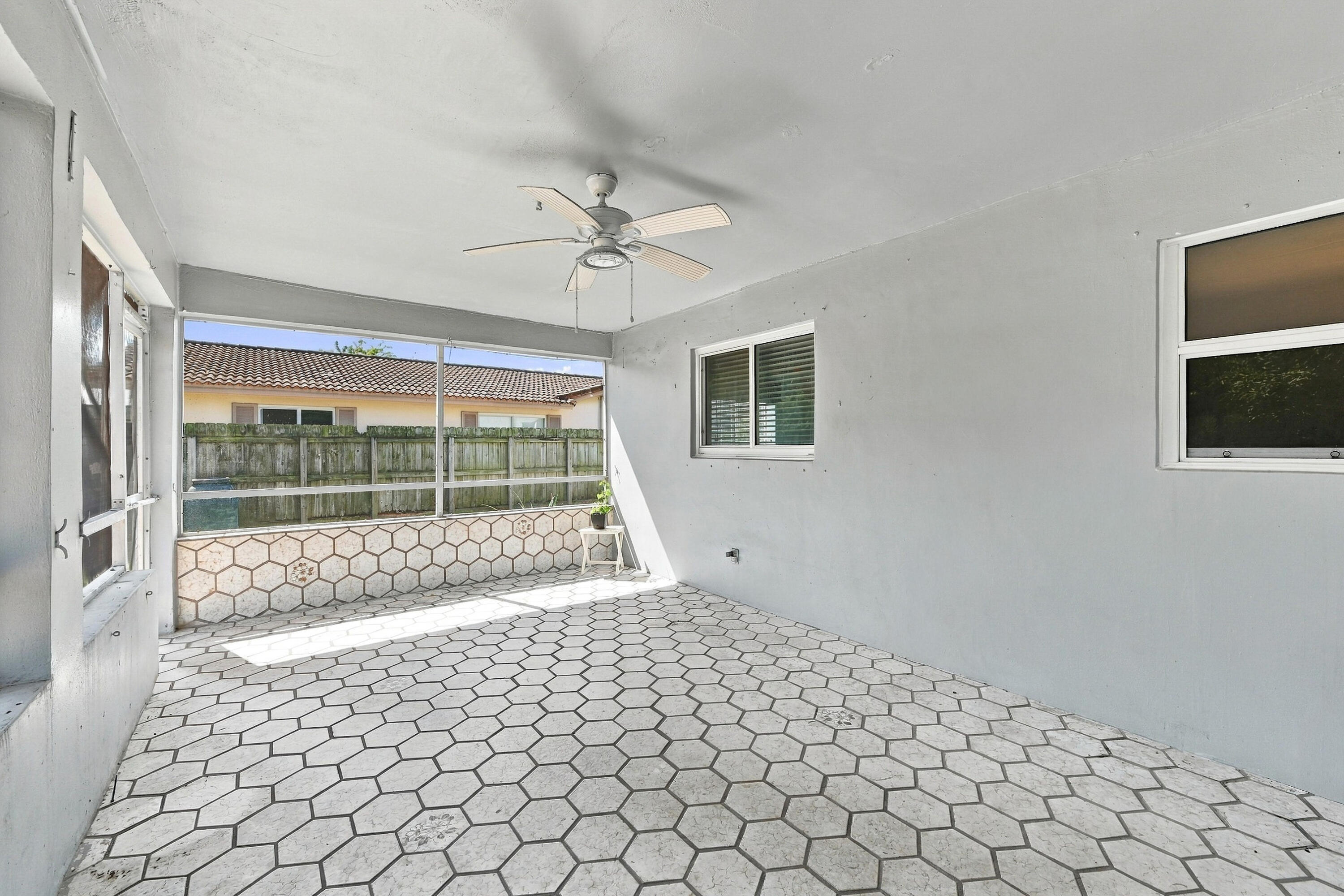 34_sun room
