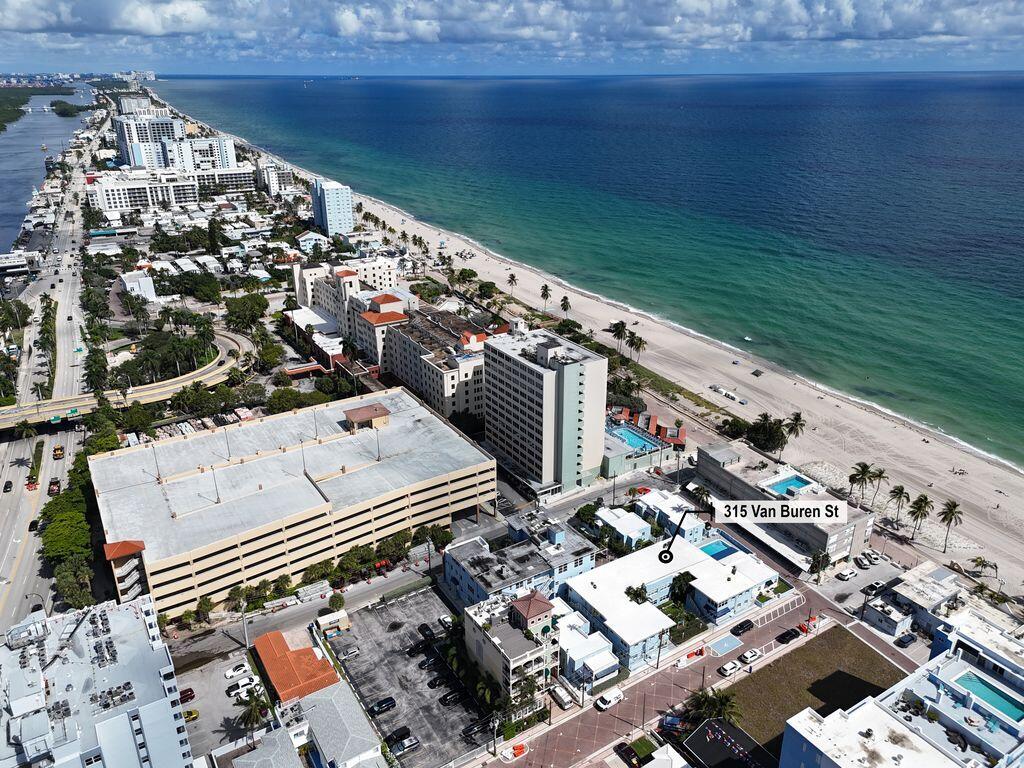 DRONE SHOWING PROXIMITY TO BEACH/BROADWALK
