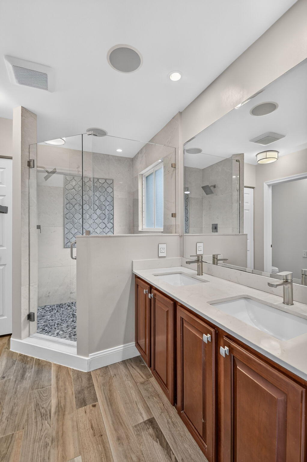 Wood tile flooring.