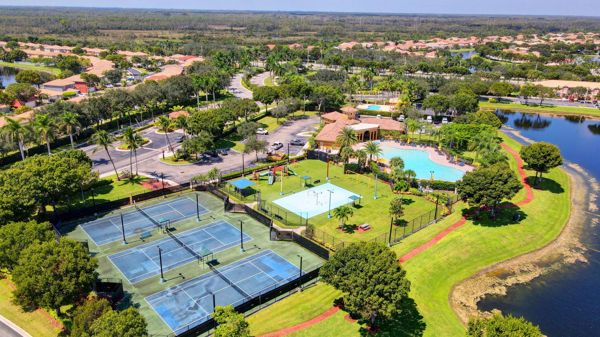 52-web-or-mls-04_briar bay (3)