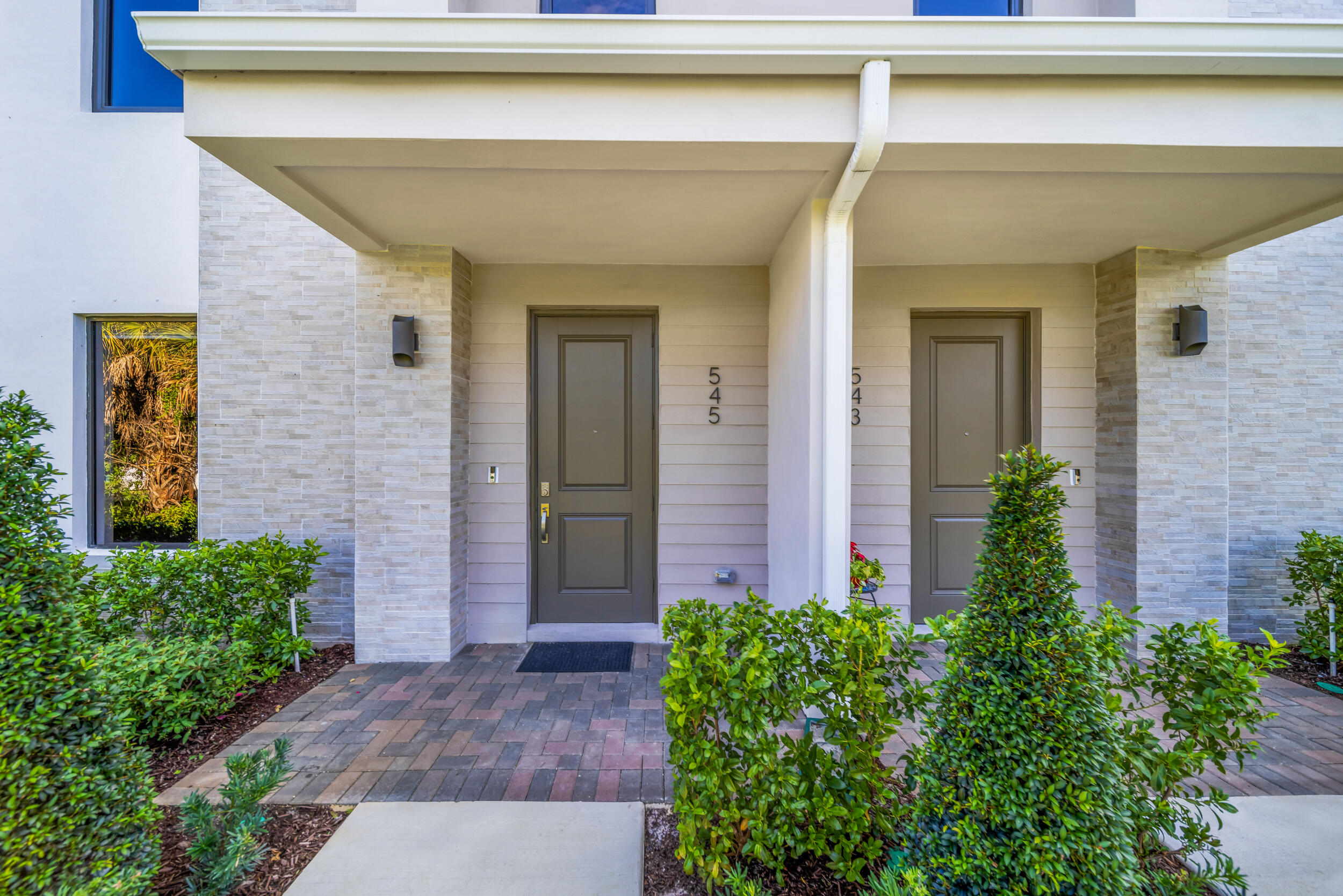 -545 NW 17TH ST-BO-33 -545 NW 17TH ST-BO-33