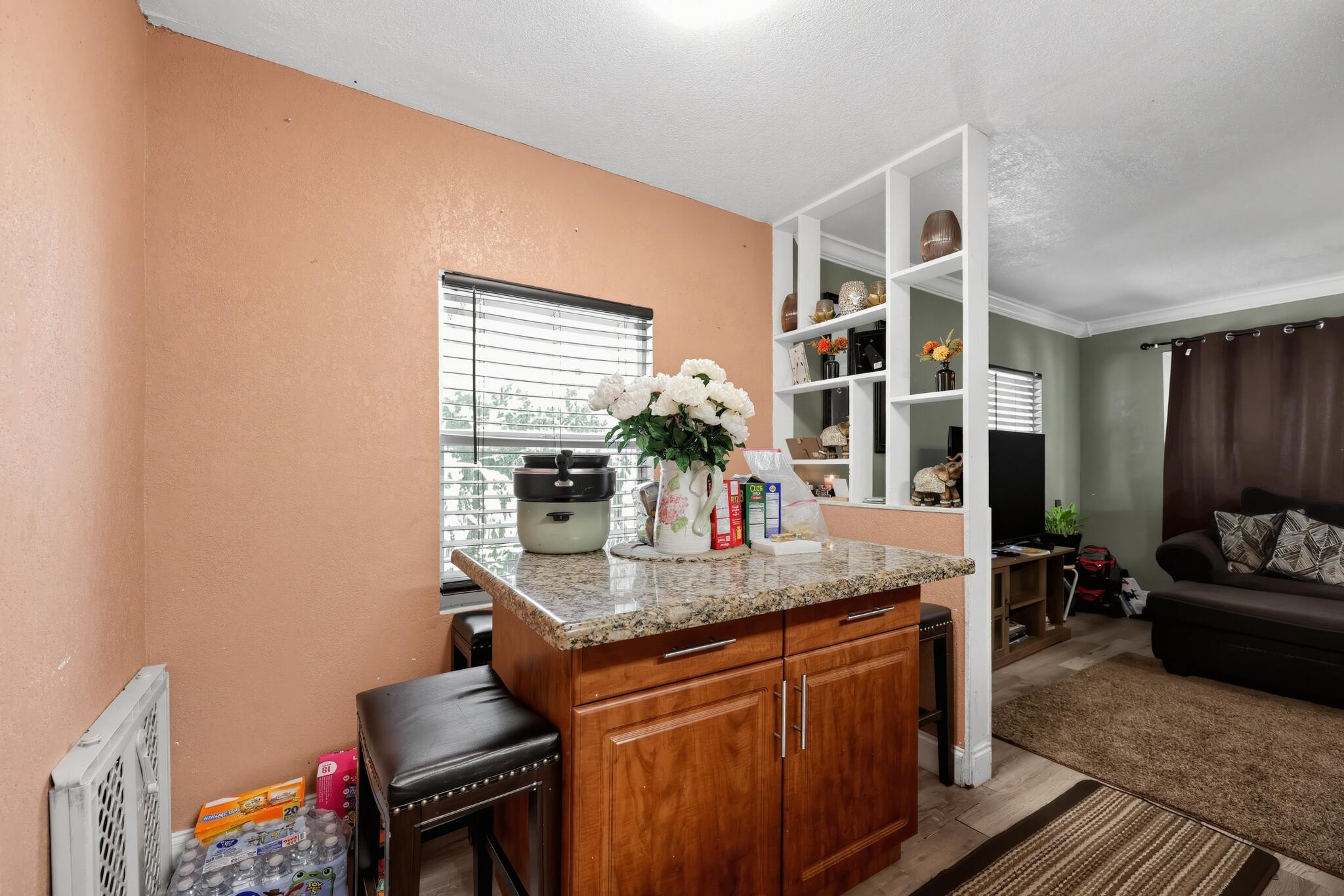23_628_58th_St-Dining_room-0241