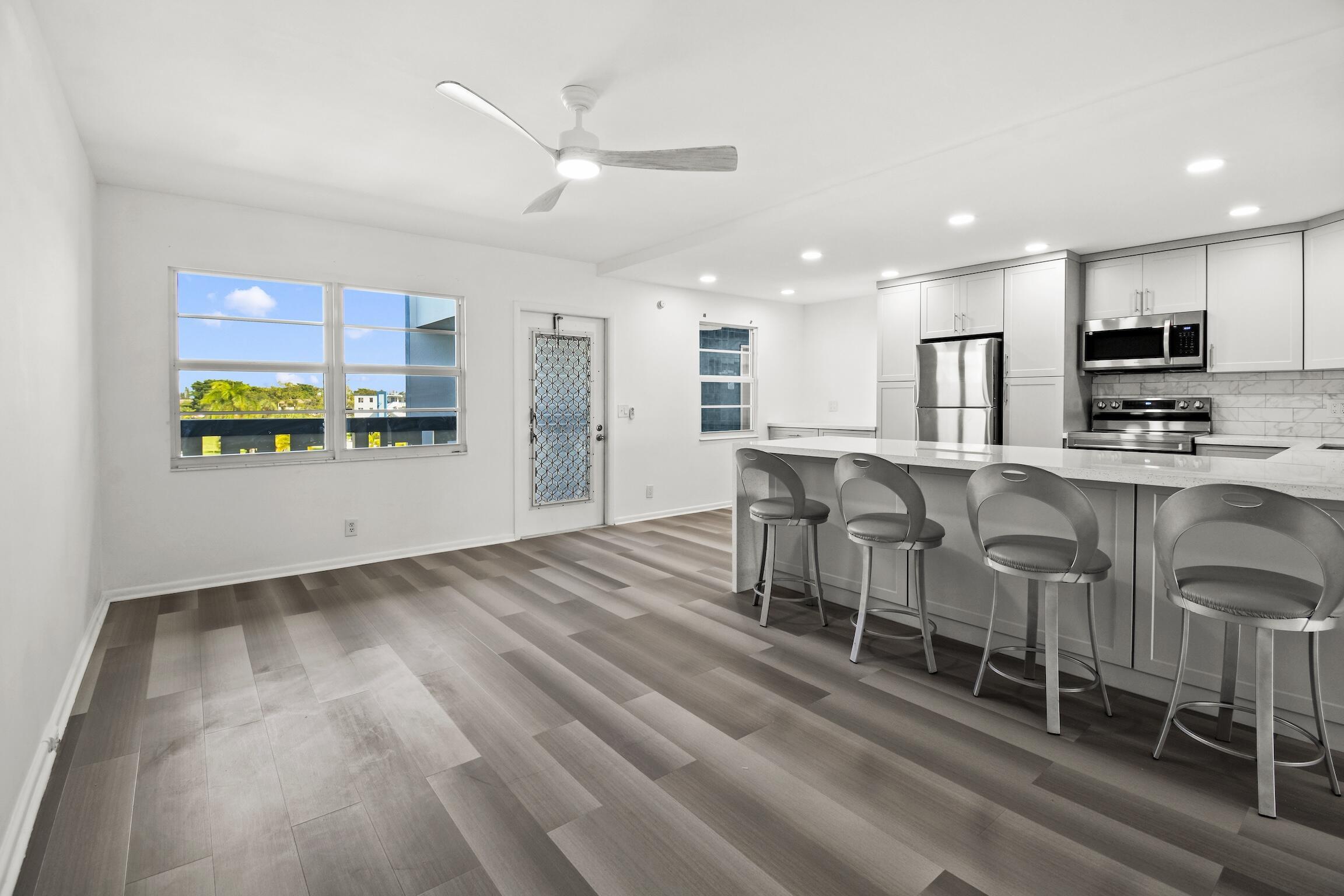 4047 Lincoln C Pic 6