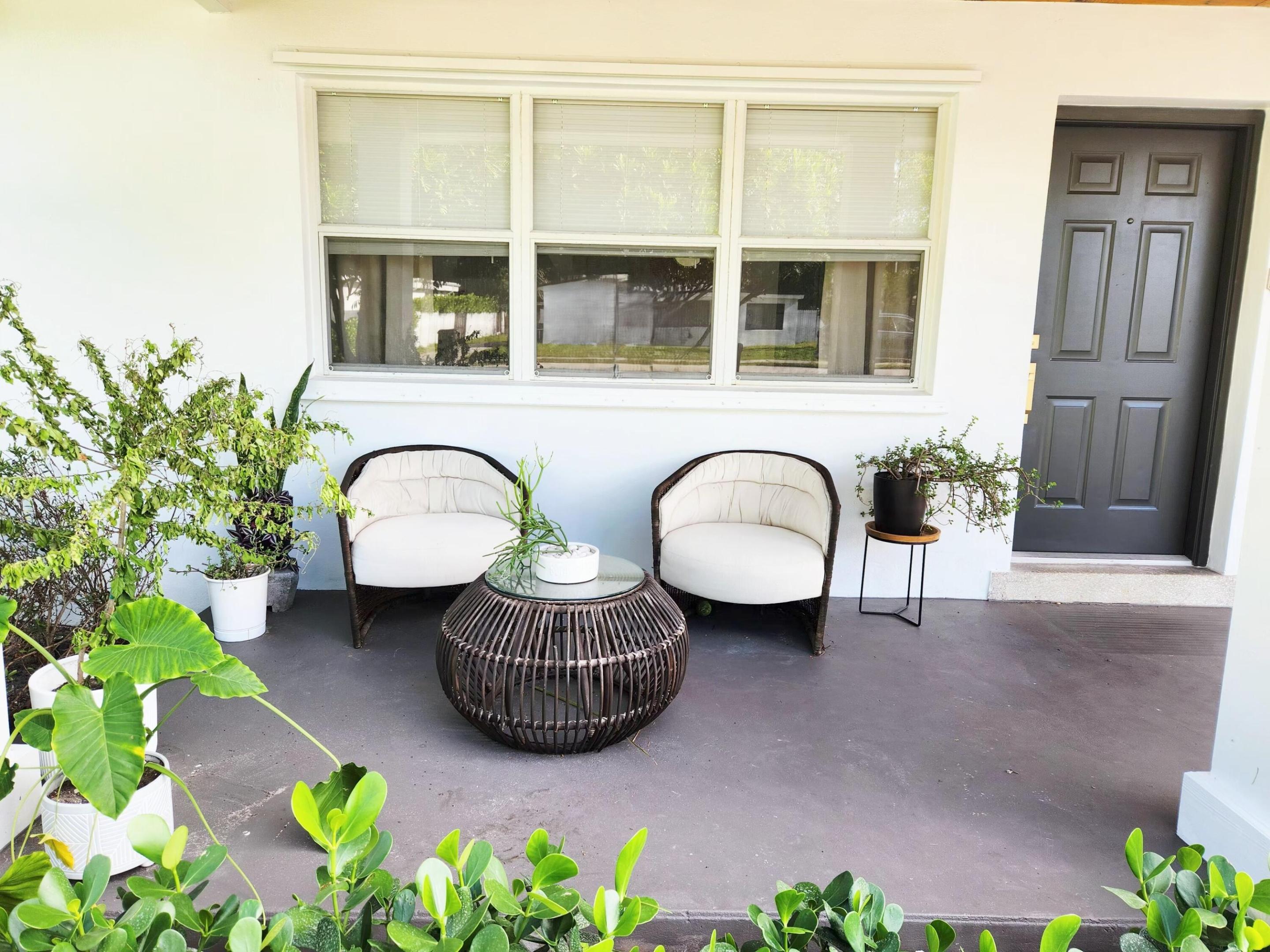 246porch1