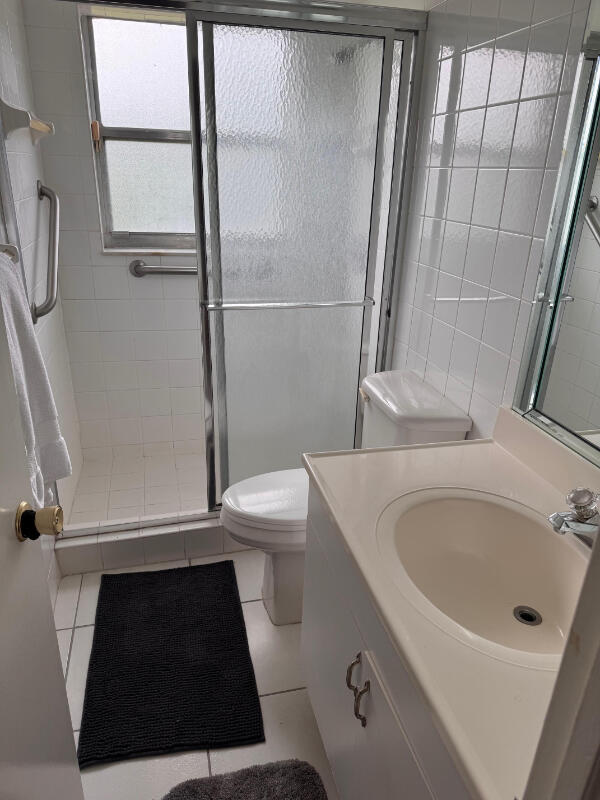 bathroom2