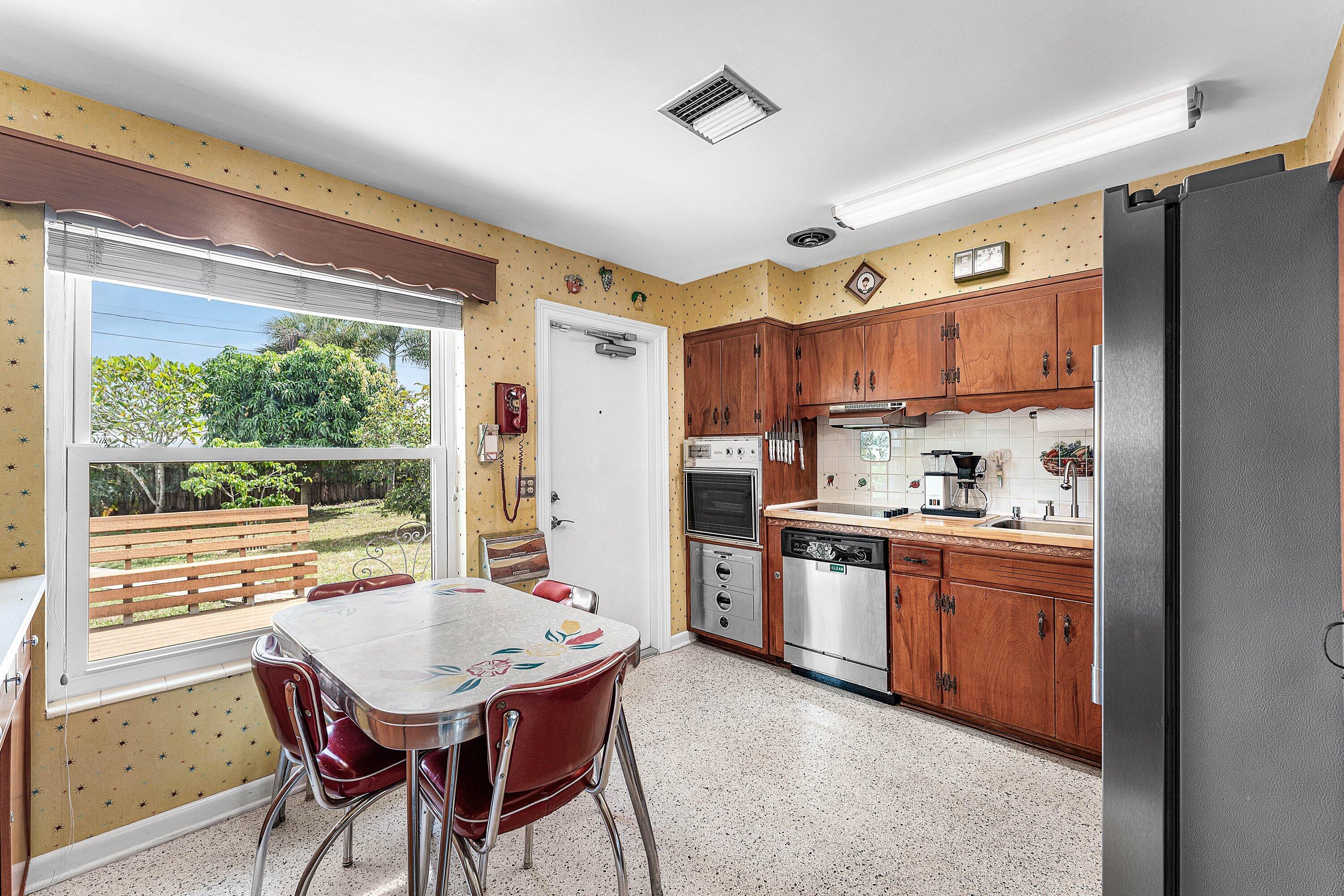 010-418VirginiaDrive-LakeWorthBeach-FL-3