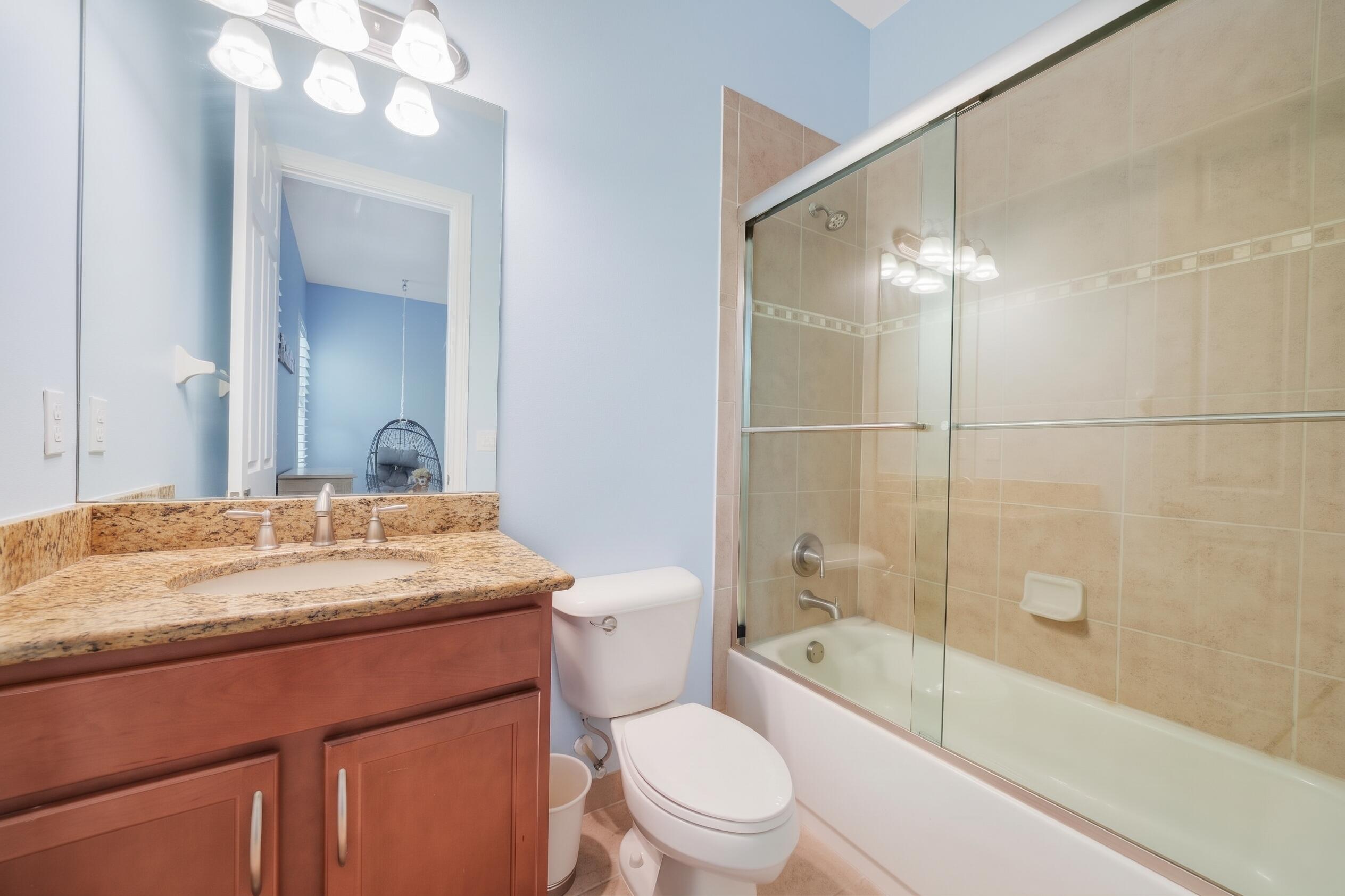 En Suite Bath #2