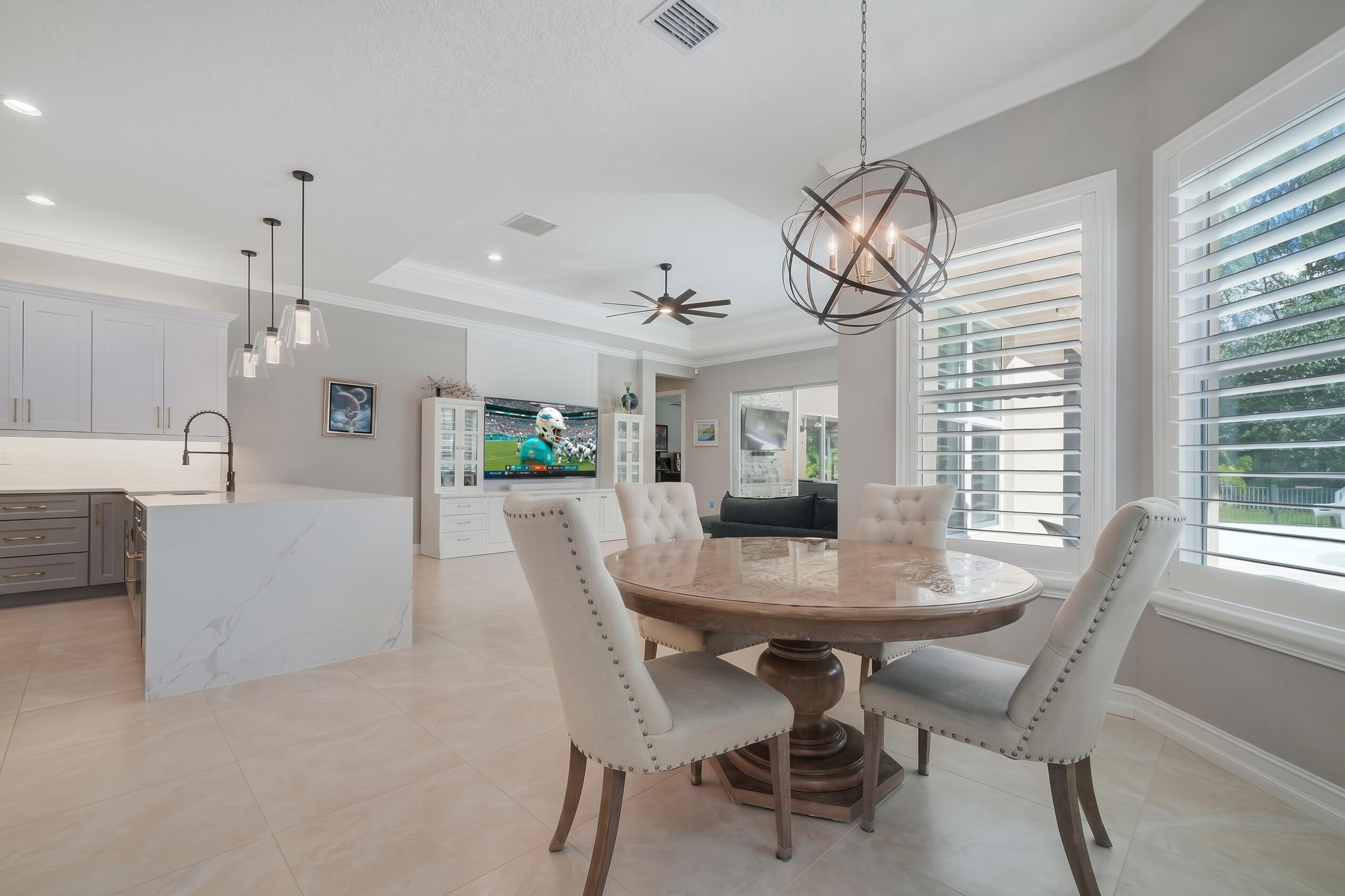 Breakfast Area to Family Room
