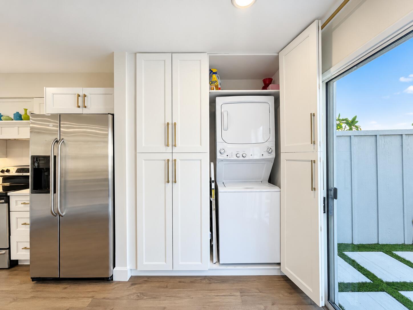 Pantry/Laundry